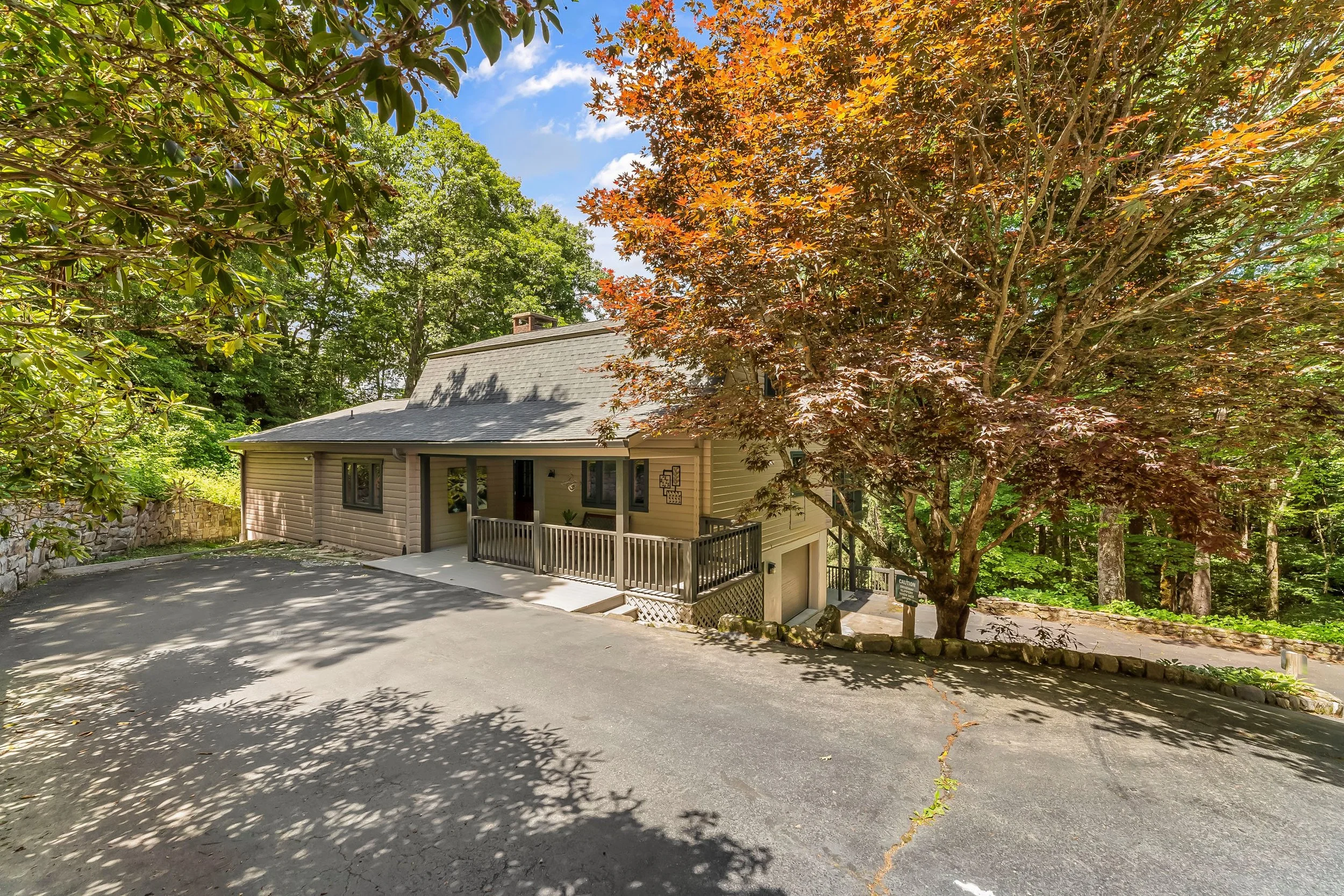 7109 Grandview EXT, Gingercake Acres- $625,000