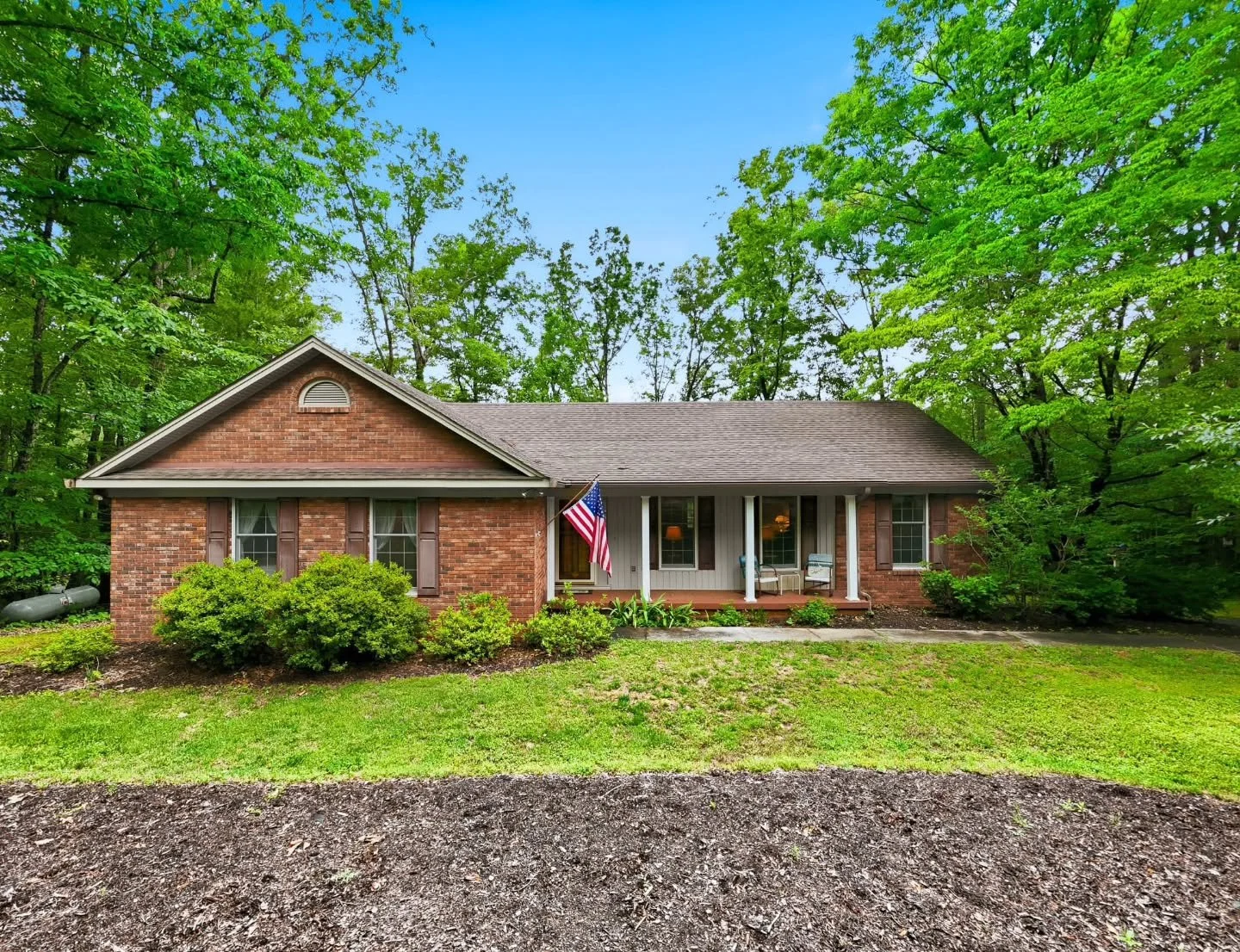Plot twist: There's a woodworking shop 🛠👷&zwj;♂️🪚

104 Laurelwood Drive ▪︎ 24x32 garage plus 12x12 workshop ▪︎ 1.1 acre ▪︎ Drexel NC ▪︎ more info at mccombsandhoke.com

#828isgreat 
#workshop 
#westernnorthcarolina 
#burkecountync 
#morgantonnc