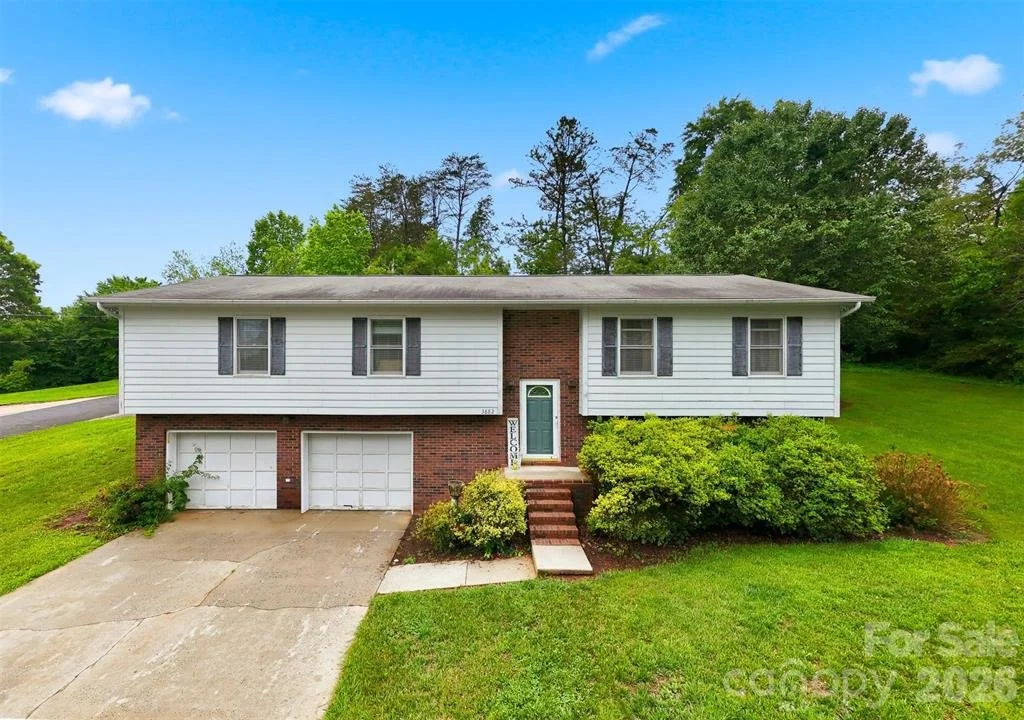 3882 Shadowood Dr, Morganton - $325,000