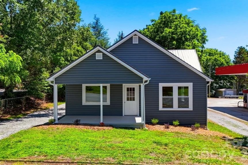1303 S Sterling St, Morganton - $239,000
