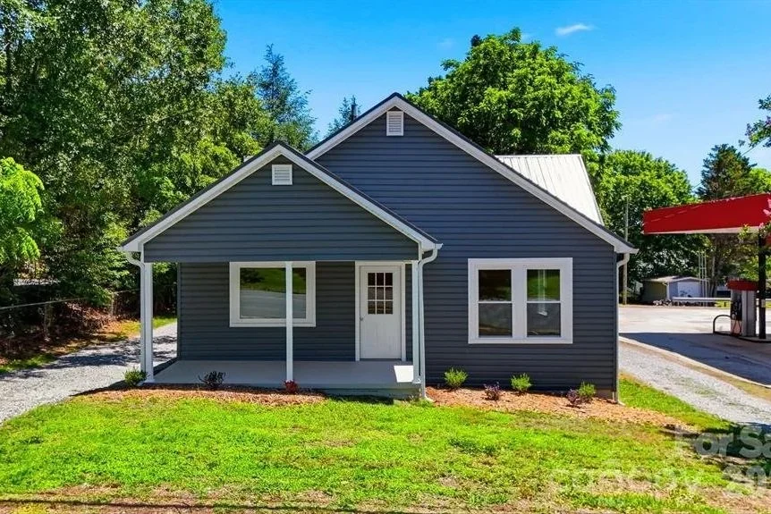 1303 S Sterling St, Morganton - $239,000