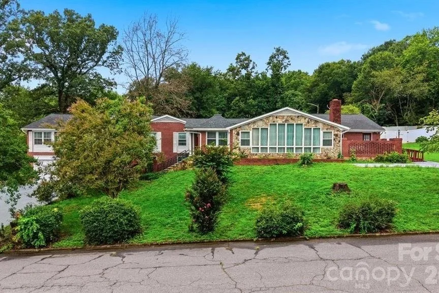 103 Castlegate Dr, Morganton - $450,000