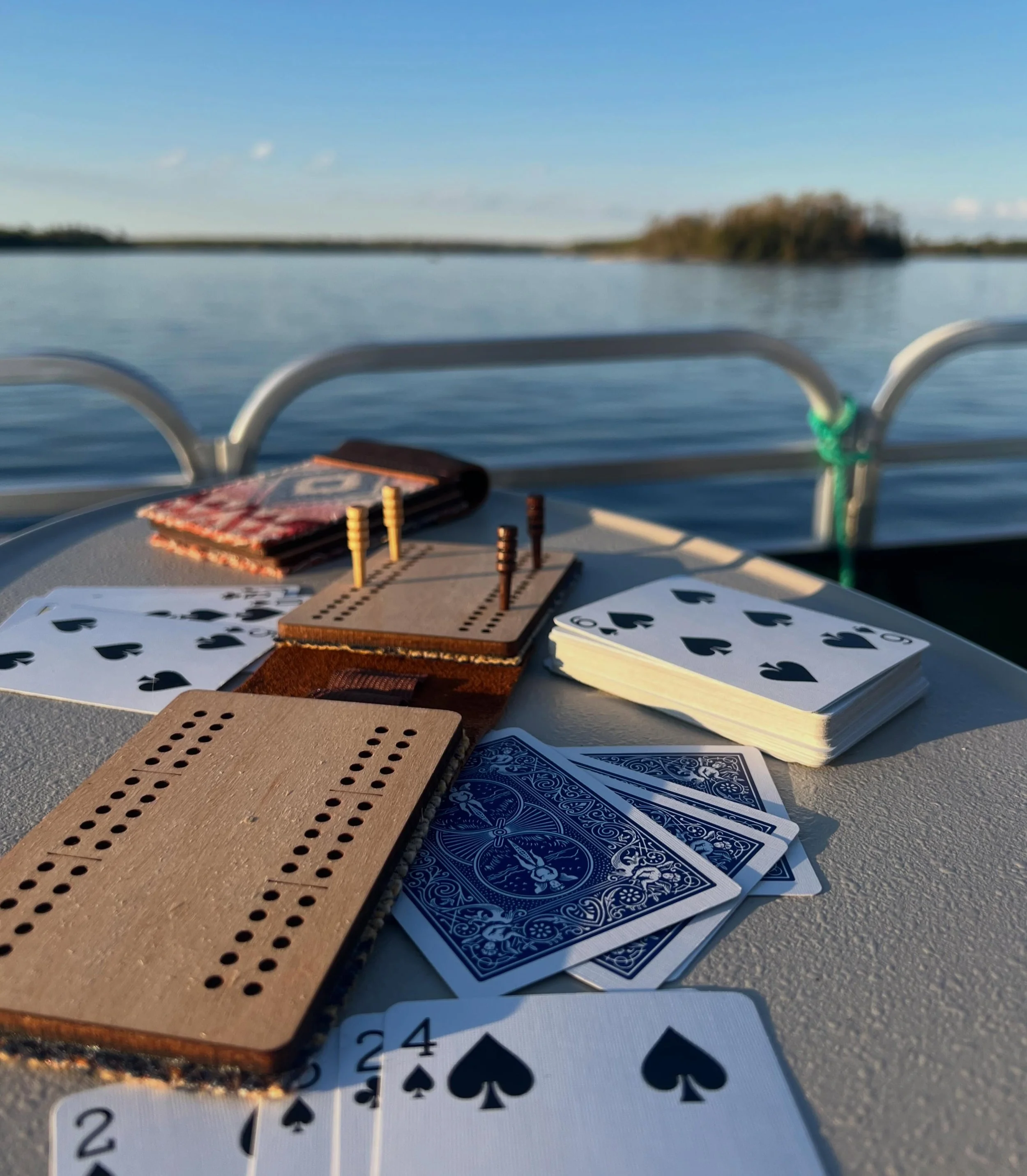 Cribbage made for wherever you wander &mdash; even if that&rsquo;s just to the cabin for a slow day on the lake ✨🌲🖤

#cribbage #travelcribbage #minnesota #lakedays #onthepontoon