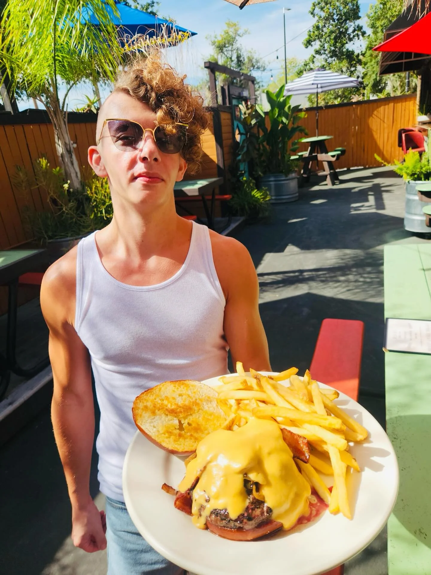 NEW BURGER DU JOUR (30 JOURS) - it’s Oktoberfest, besties!! We got a GRILLED AND BUTTERED PRETZEL BUN, bacon, caramelized onions, and a house-made hefeweissbier beer cheese…I’m not joking. It’s to die for. Come on down! Marce