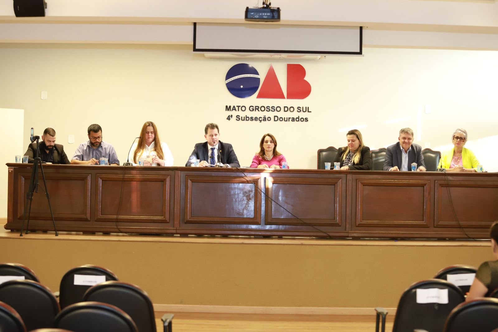 Deputado Renato discursa durante audiência pública em Dourados.jpeg
