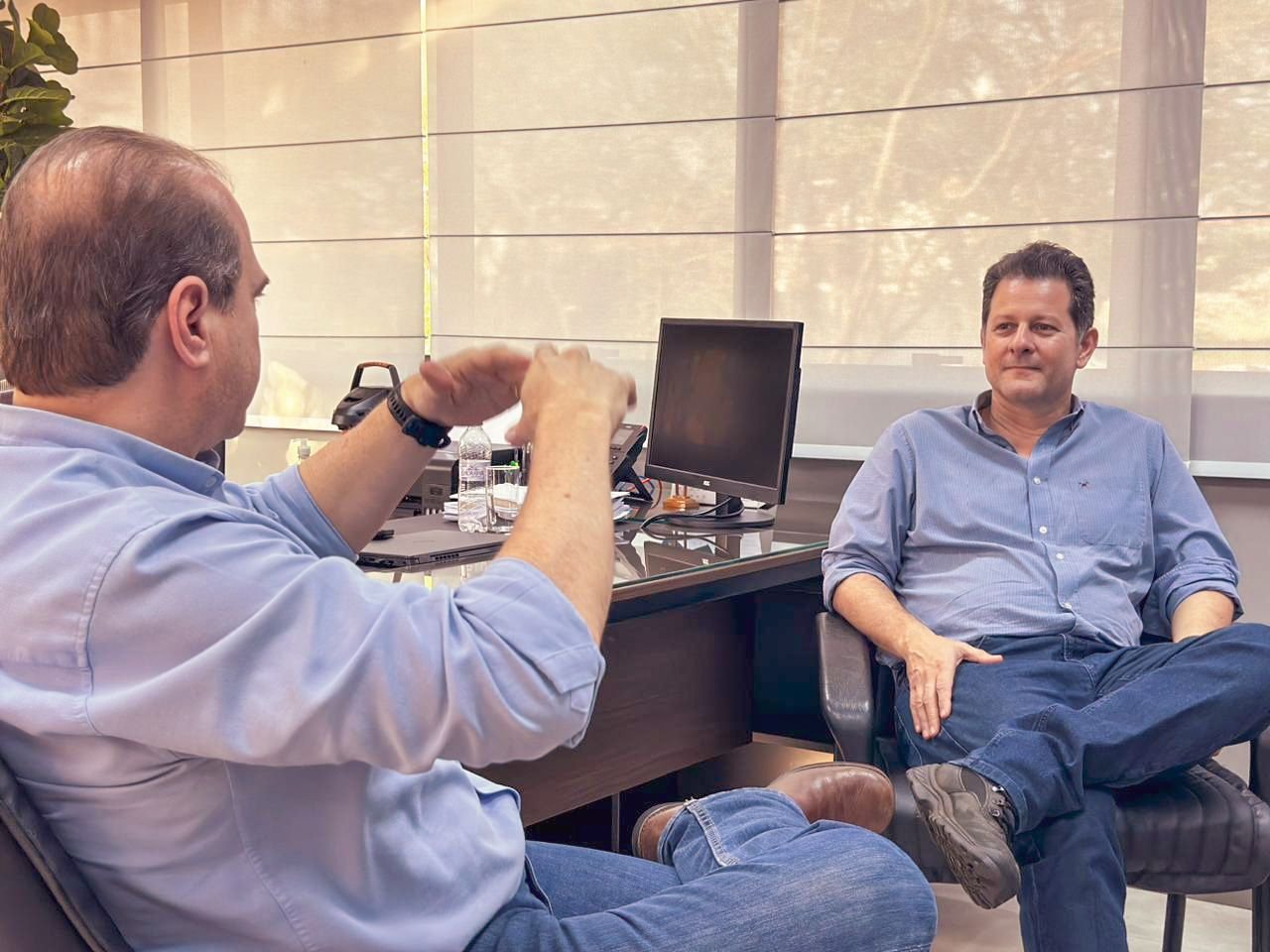 Na Famasul, deputado Renato Câmara discute a potencialização do Agronegócio Sustentável Na Famasul, deputado Renato Câmara discute a potencialização do Agronegócio Sustentável