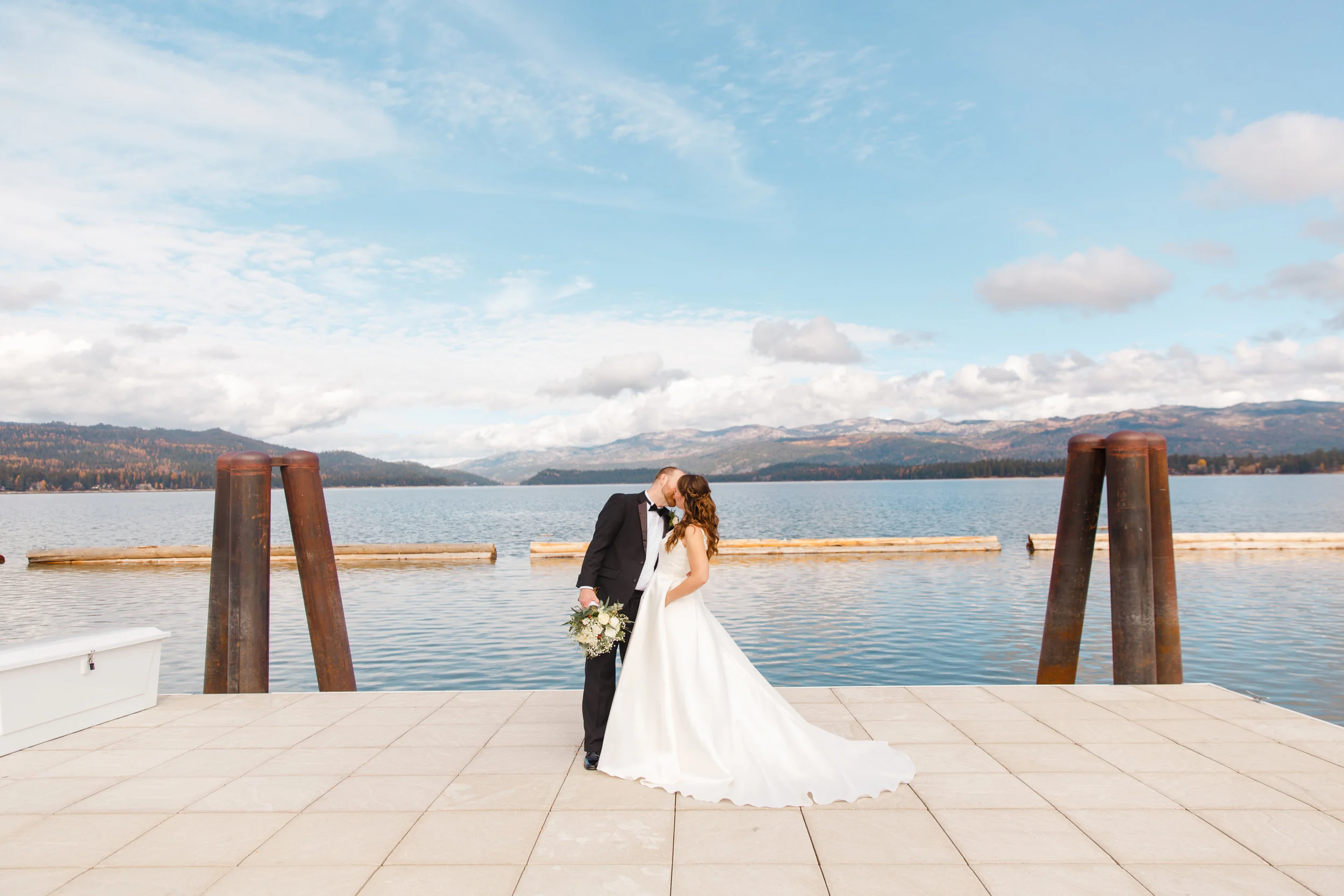 Warm, fall wedding at Shore Lodge in McCall, ID