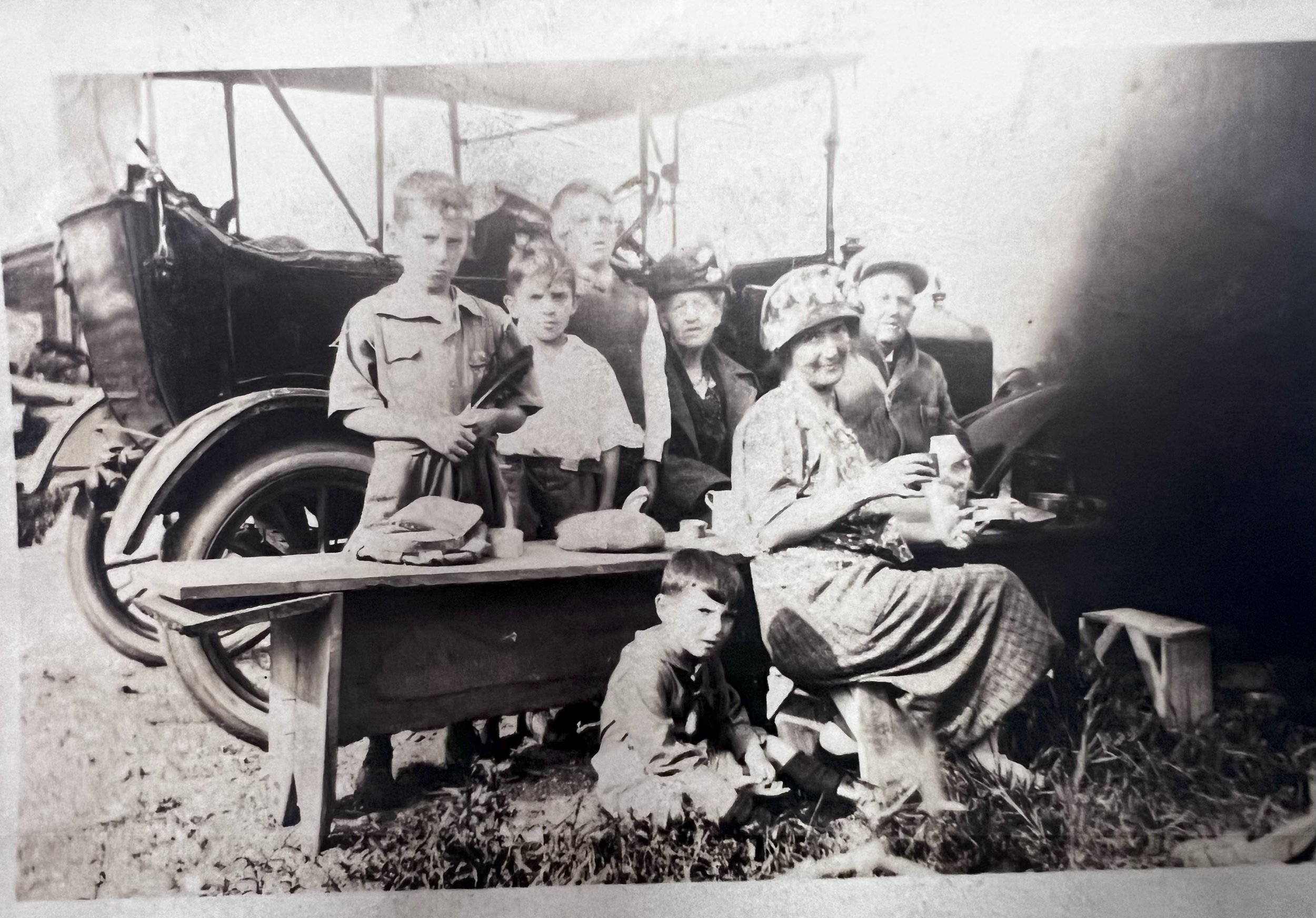 old family photo.jpeg