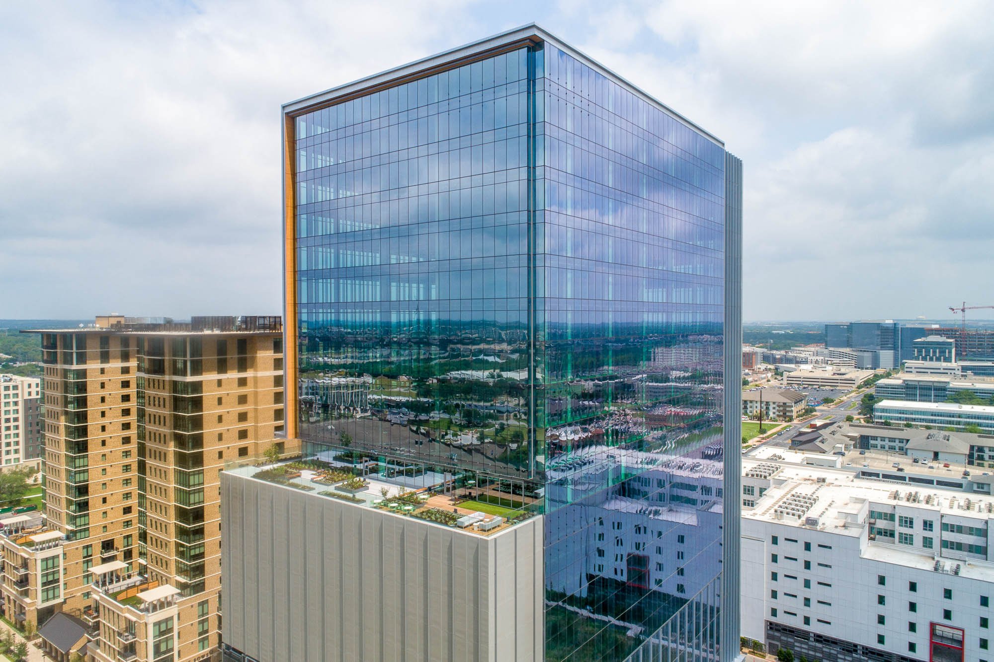 More towers on the rise at Austin's Domain
