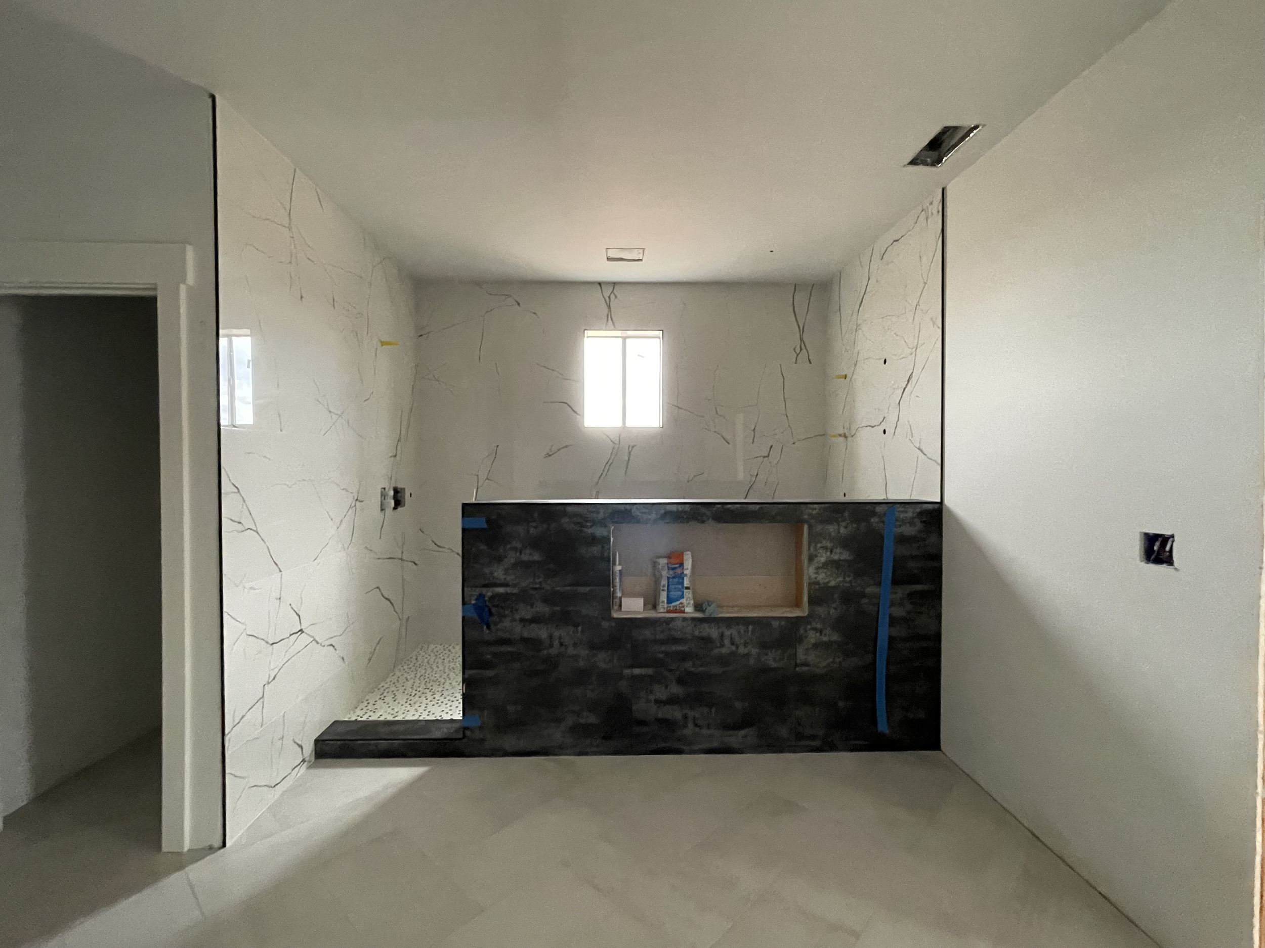 METALLIC TILE