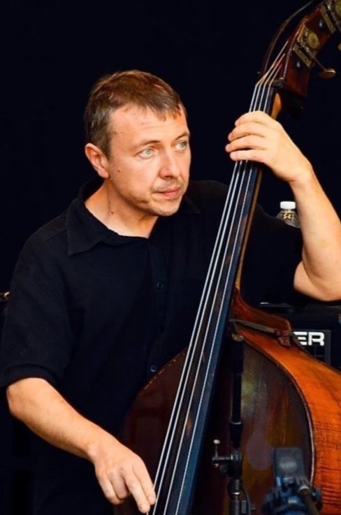 Boris Kozlov, bass