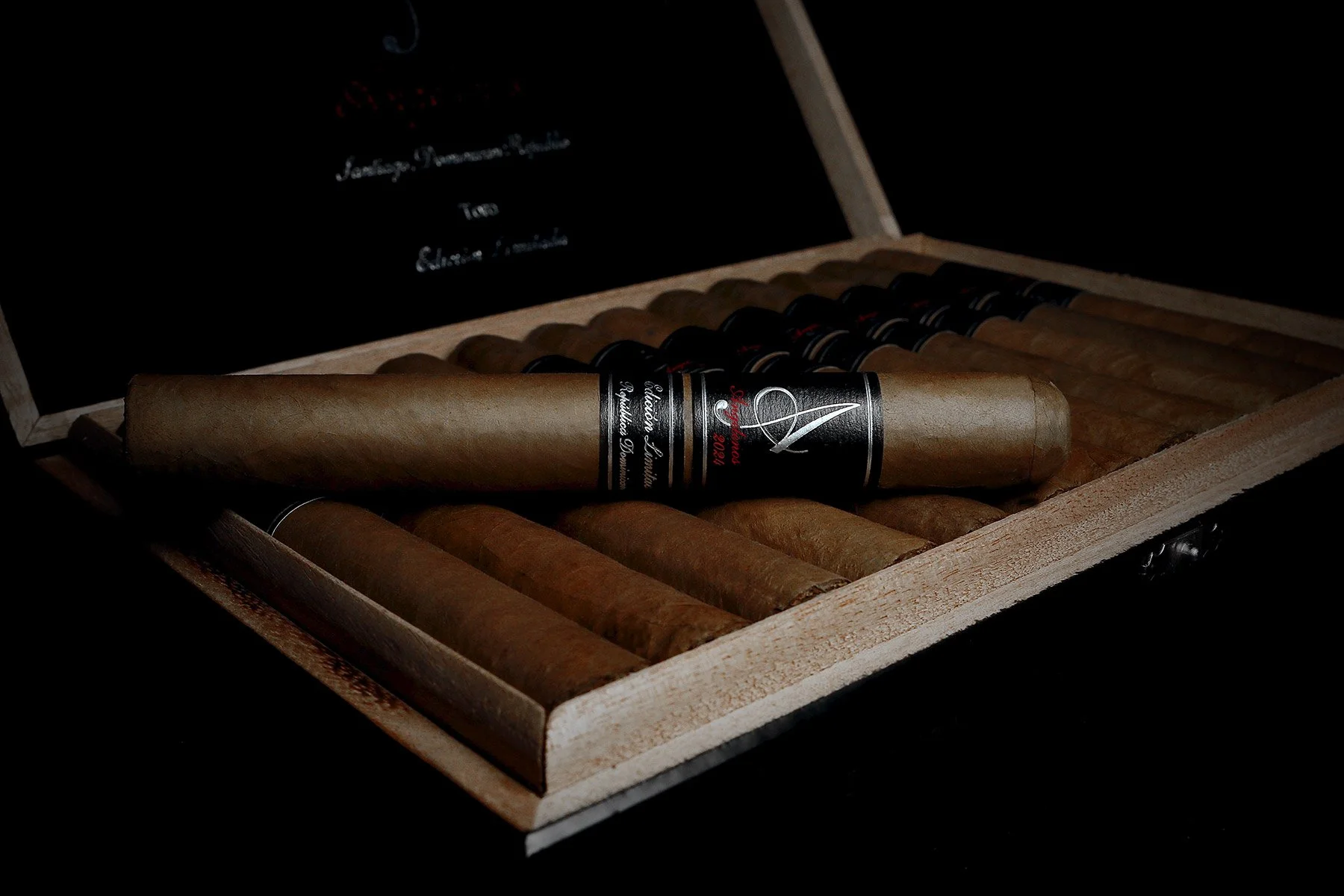 angelenos-toro-4f.jpg