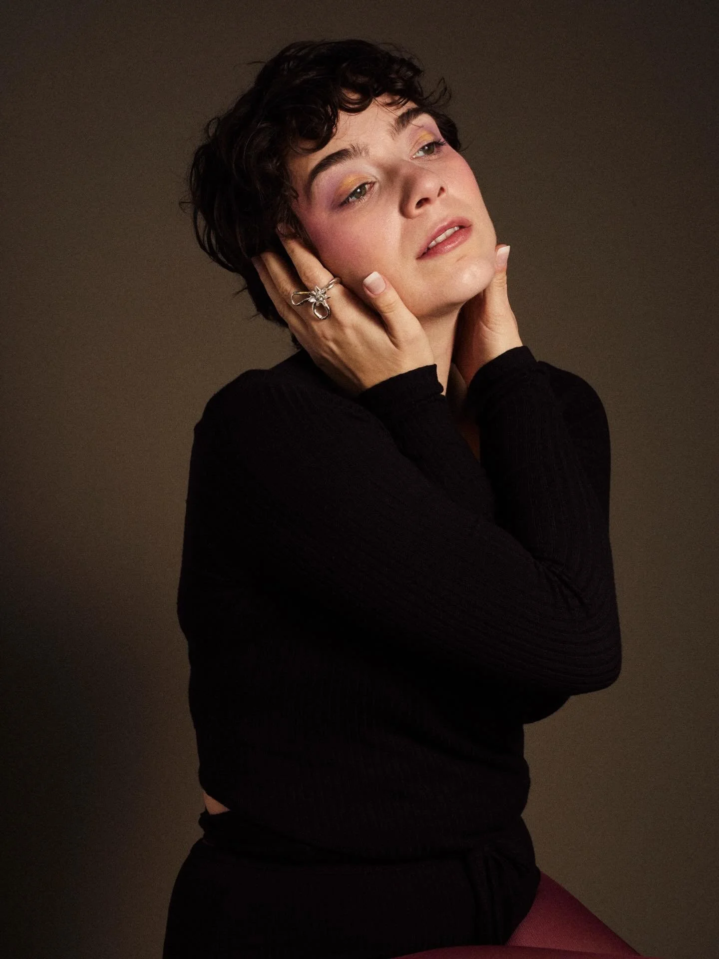 ballet flats never go out of style sorry i said it

📷 @merimonhart 
HMU @sarahhhhhart 
Styling @kersplatski