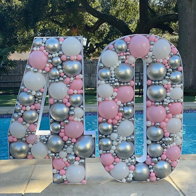 40 is the new 20 ! 
Happy birthday to all our wonderful clients who celebrated the big 40 this year .