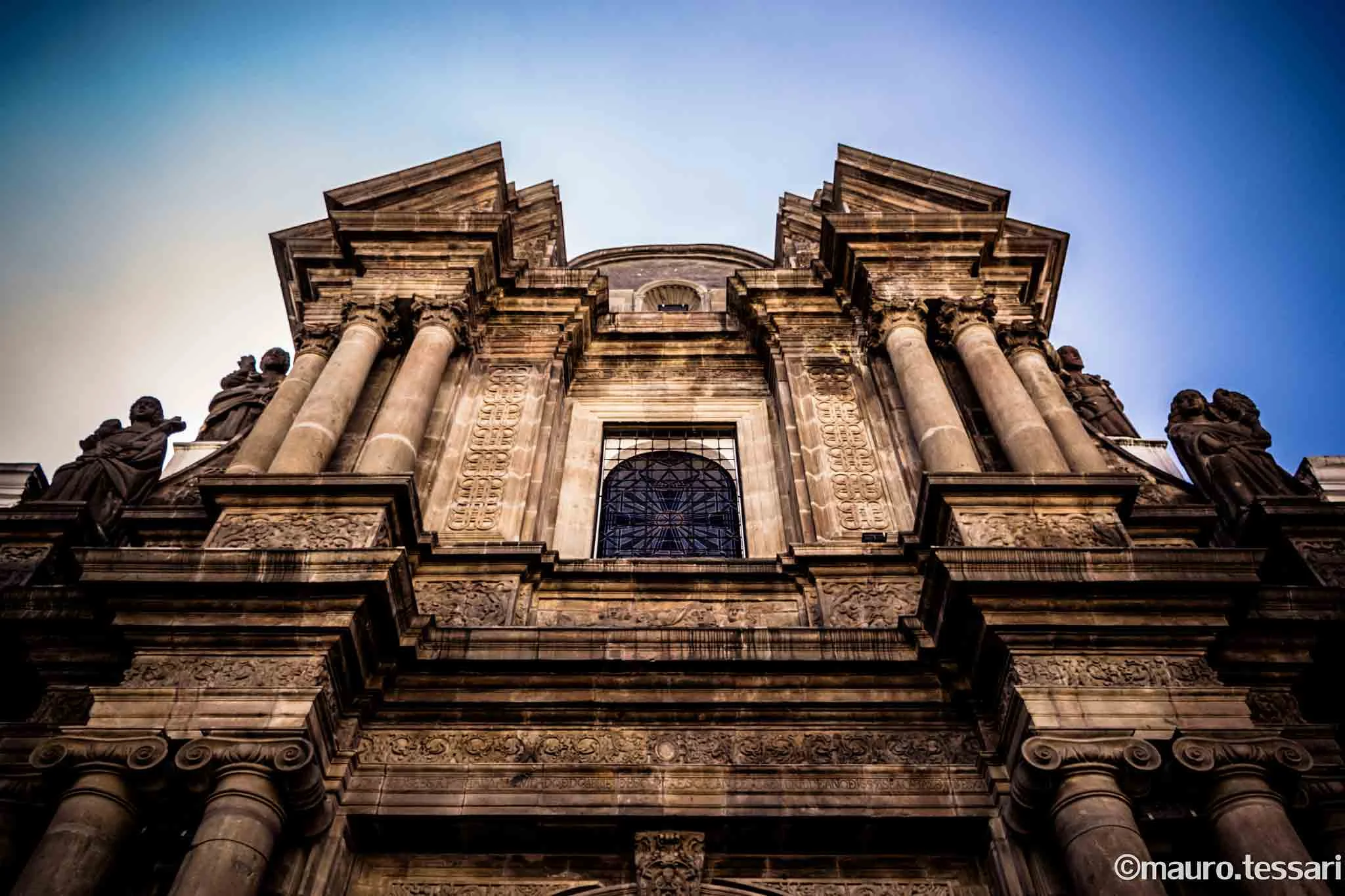quito-small.jpg
