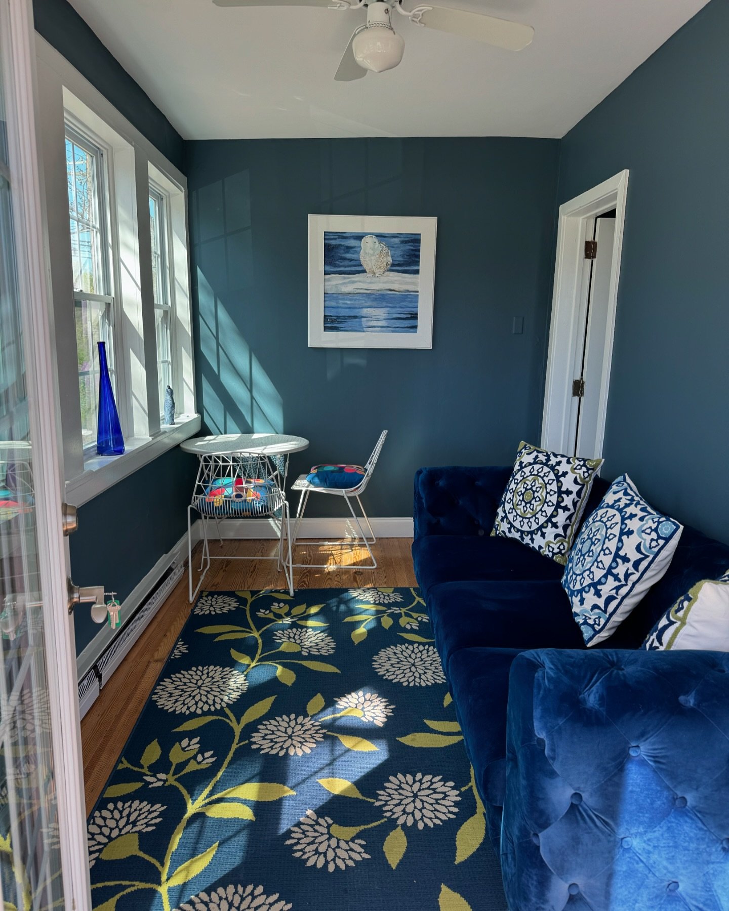 I love a quiet and quaint space with natural bright inspiring light to relax with a good book or to write my monthly newsletter. Set yourself up for some chill time, a relaxing retreat or a romantic getaway. Choose from a variety of cute cottages on 