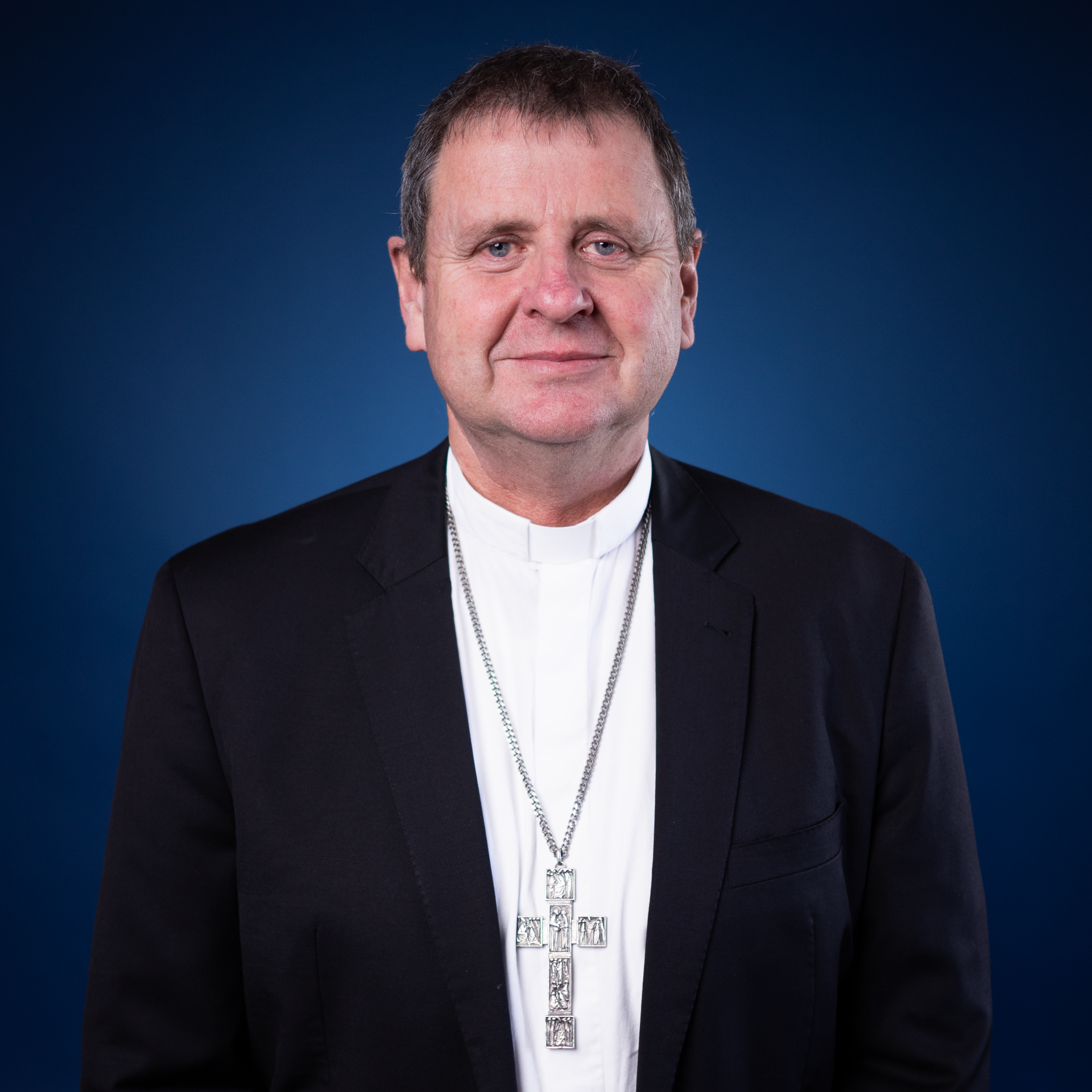 Bishop Steve Lowe    Bishop of the Catholic Diocese of Hamilton   Pastoral Priorities: Vocations to the Diocesan Priesthood, Marriage and Family Life, Young People, Social Justice, Parish Education and Formation.   Email:  to contact Bishop Steve, please email Shona at  shonar@cdh.org.nz