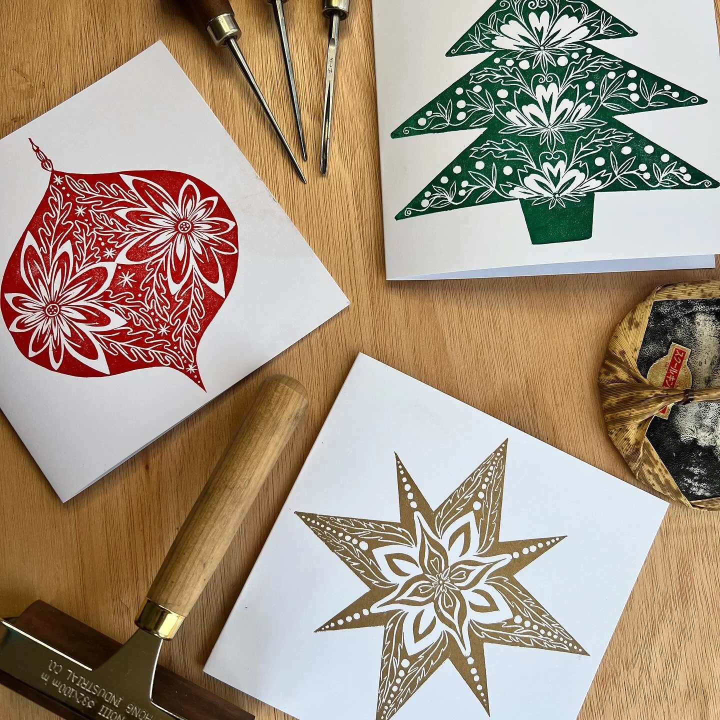 &hearts;️💚💛Christmas Card Trio complete &hearts;️💚💛

Thanks for all your orders so far and all the beautiful comments and love you share!!

I sent my dragonfly print off to be created into something exciting yesterday&hellip; watch this space to 