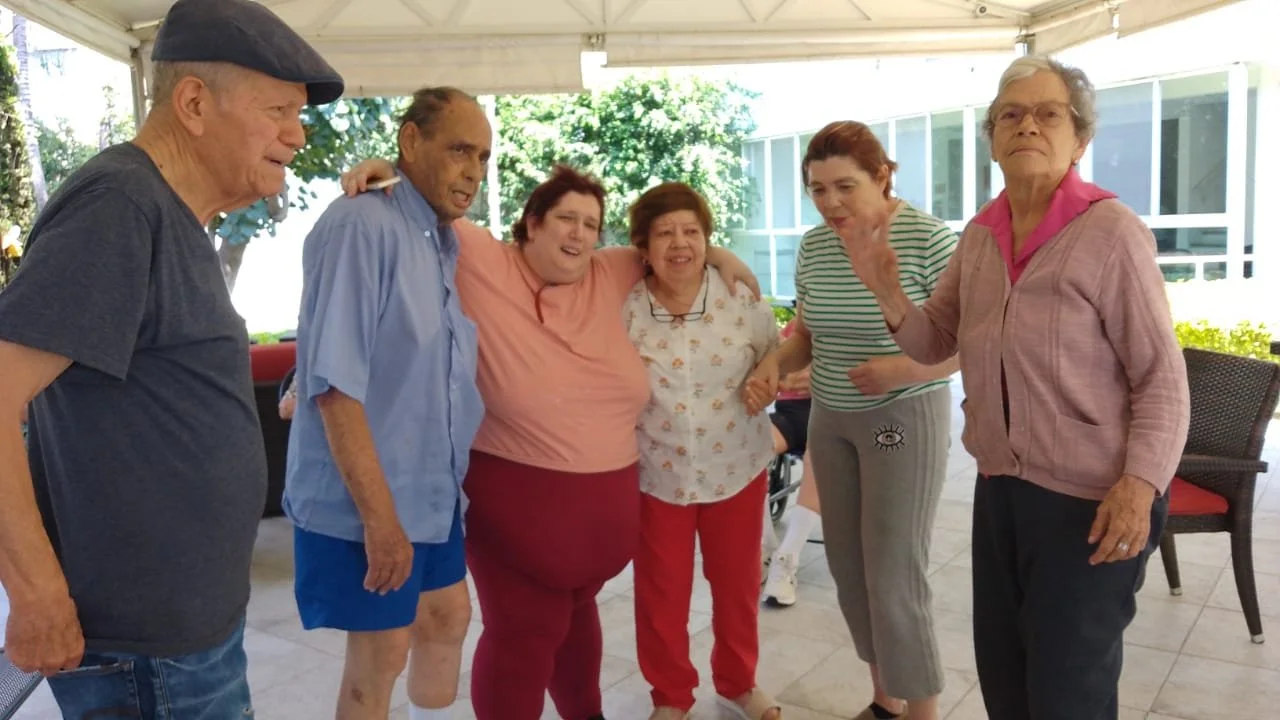 Fortaleciendo Lazos: La Importancia de la Comunidad en las Casas de Retiro