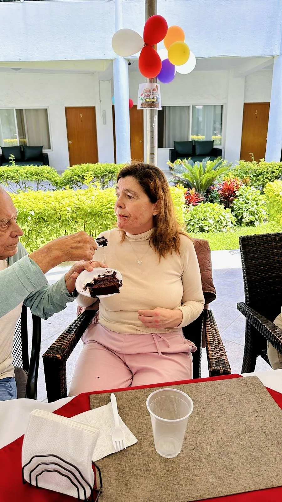 Celebrando el Día del Abuelo en Residencia Oasis Cuernavaca