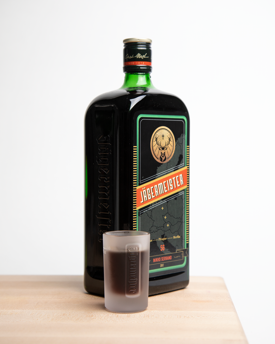 jagar.bottlestand.png