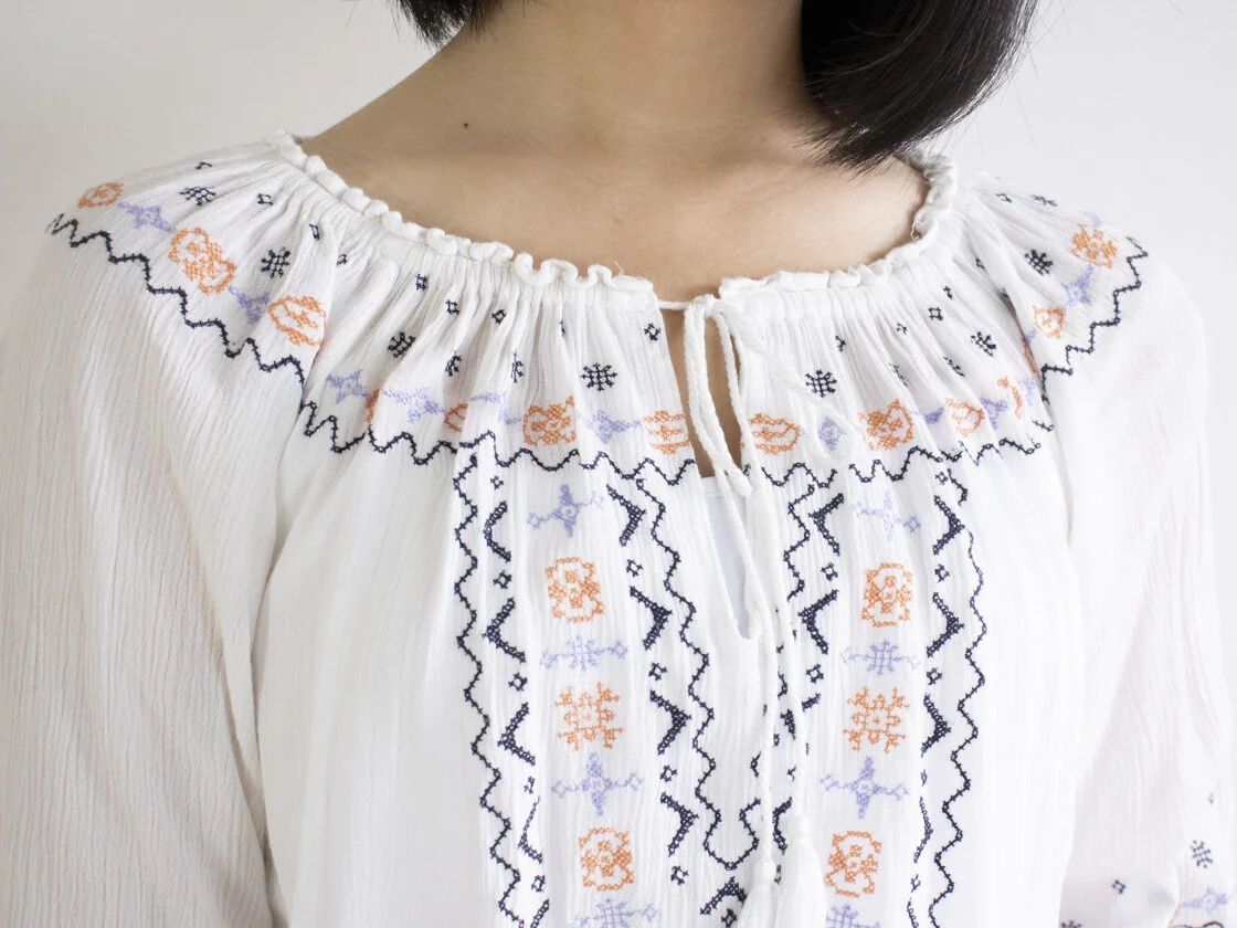 Embroidered White Pattern Blouse 