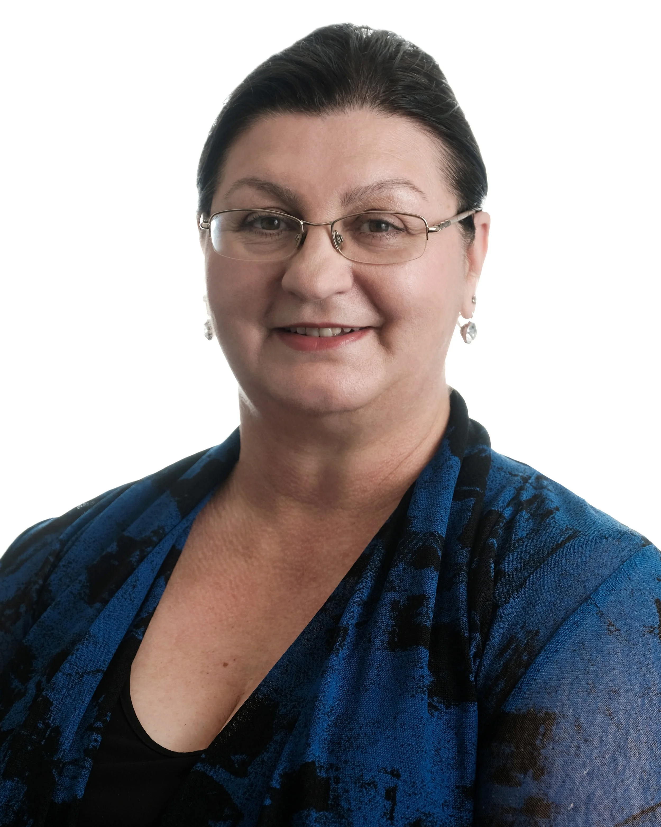 Sally Bower, Social Welfare Worker Sally Bower has been working at Ishar since September 2006, she was born in Perth and is a proud Australian Macedonian. She is a resourceful and experienced Social Welfare Worker and accredited interpreter/translator, who has served in the Community for 33 years. She manages programs and provides services to migrant families who are facing adversities in their lives across areas such as social welfare, relationships, health, finance, education, employment, and legal issues. In her current role, she provides support, advice, information, community resources, group sessions for social and skills development, and is able to interpret and translate in the Macedonian language. She has excellent communication and interpersonal skills, empathy, and the ability to interact with people from varied cultural backgrounds. On a personal level, she enjoys spending time with her family, entertaining, cooking, movies, music, pets, sewing and travel.