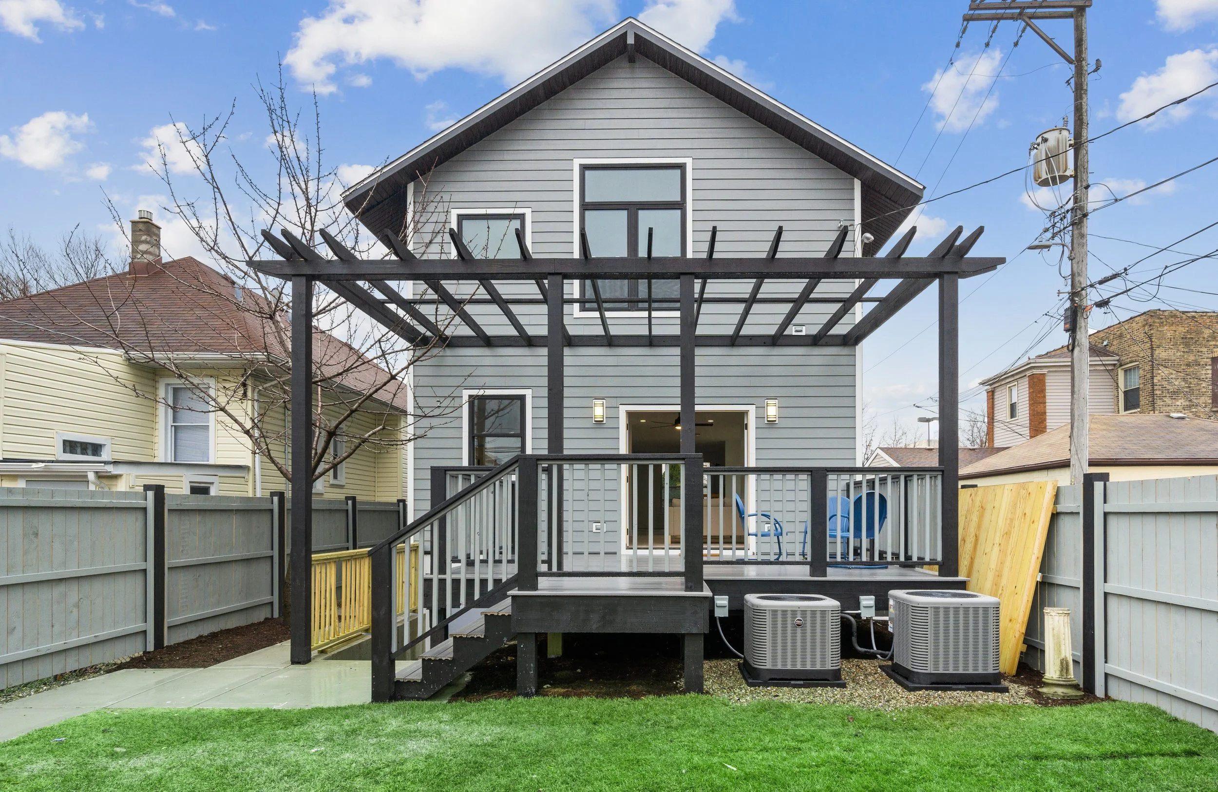 30_4722WestBellePlaineAve_2060_HiRes_crop.jpg