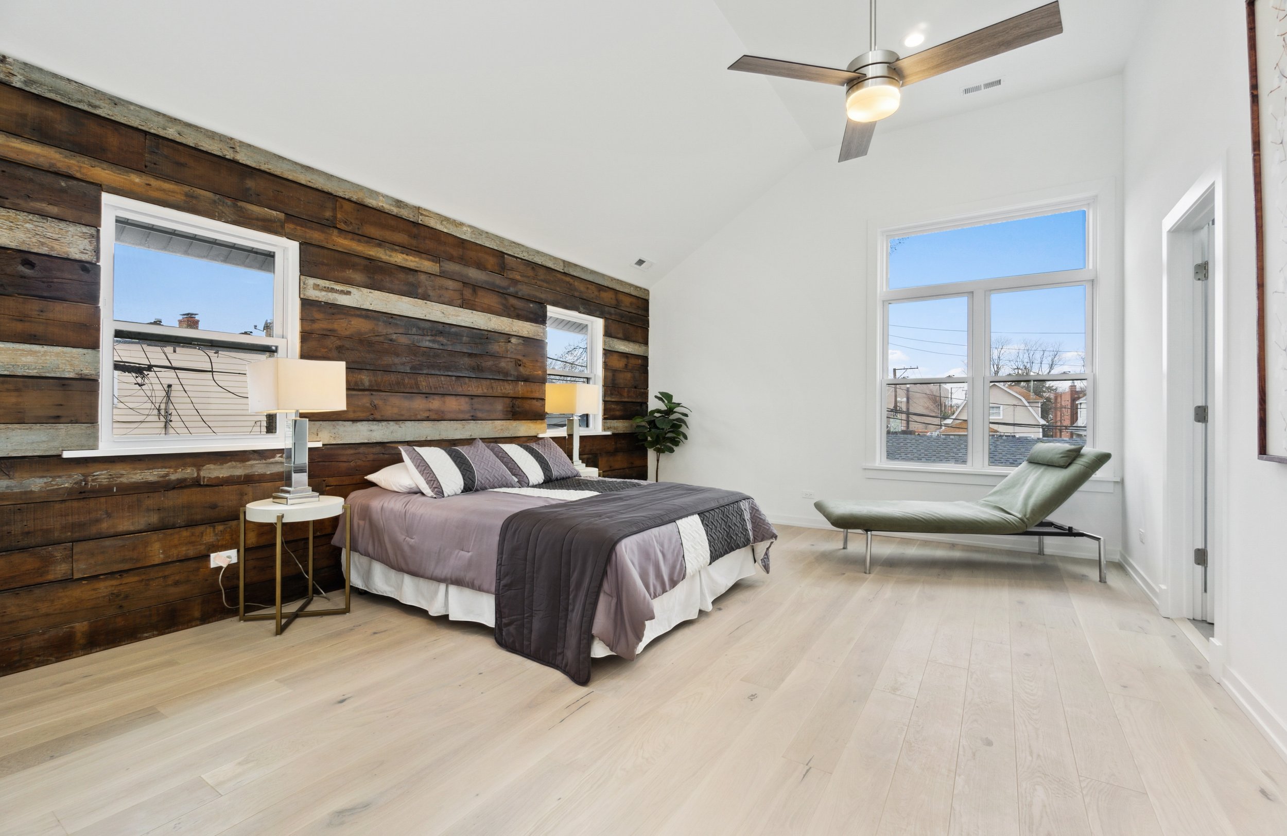 14_4722WestBellePlaineAve_2032_HiRes_crop.jpg