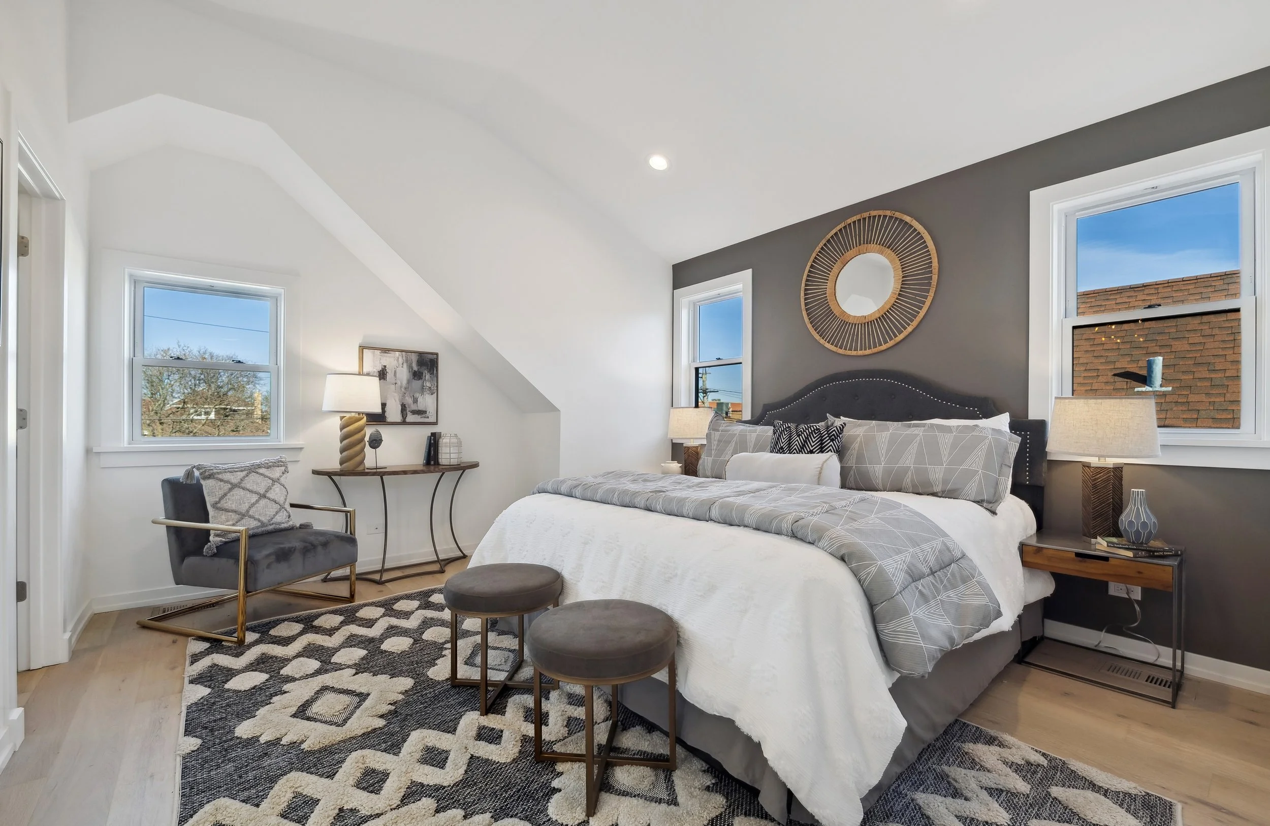21_5622-W-Cullom-Ave_Print_crop.jpg