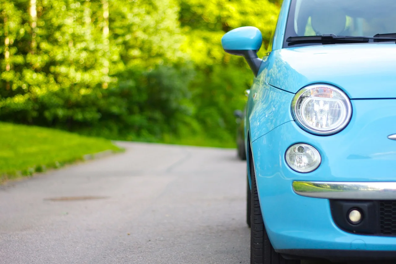 car-1492333_1280.jpg