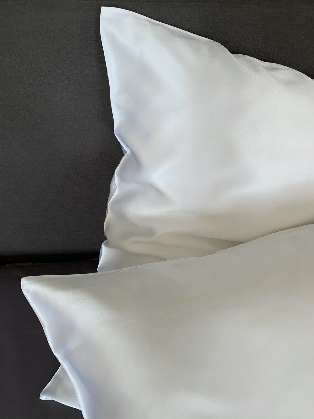 La taie d'oreiller pure soie de luxe Voir nos formats offerts, Simons  Maison
