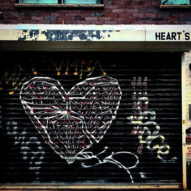 I heart street art 💜 Bushwick, Brooklyn NYC
.
📸: @amusethemuses
🎨: @monica_wynn

#streetart #streetartbrooklyn #graffiti #nycthefreeoutdoorgallery #bushwick #brooklyn #nyc