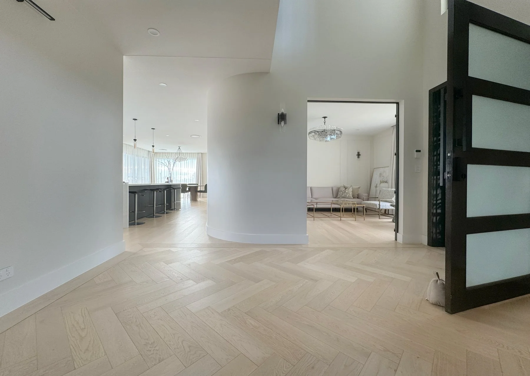 lalegno-herringbone-riesling-oak-engineered-timber-flooring-yagoona-02.jpg