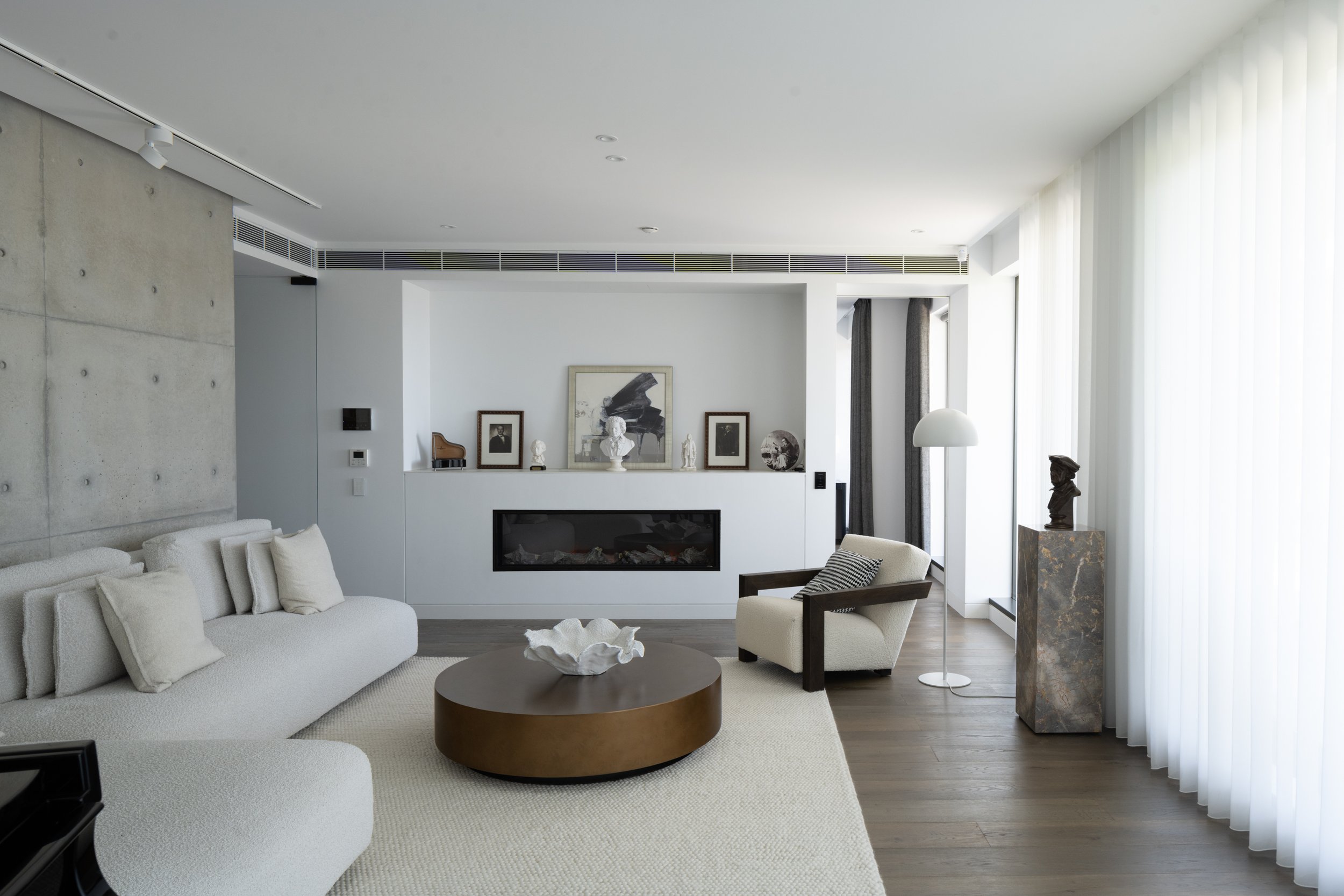 Dark Oak Engineered Flooring: Rich, Elegant and Timeless Timber Tones