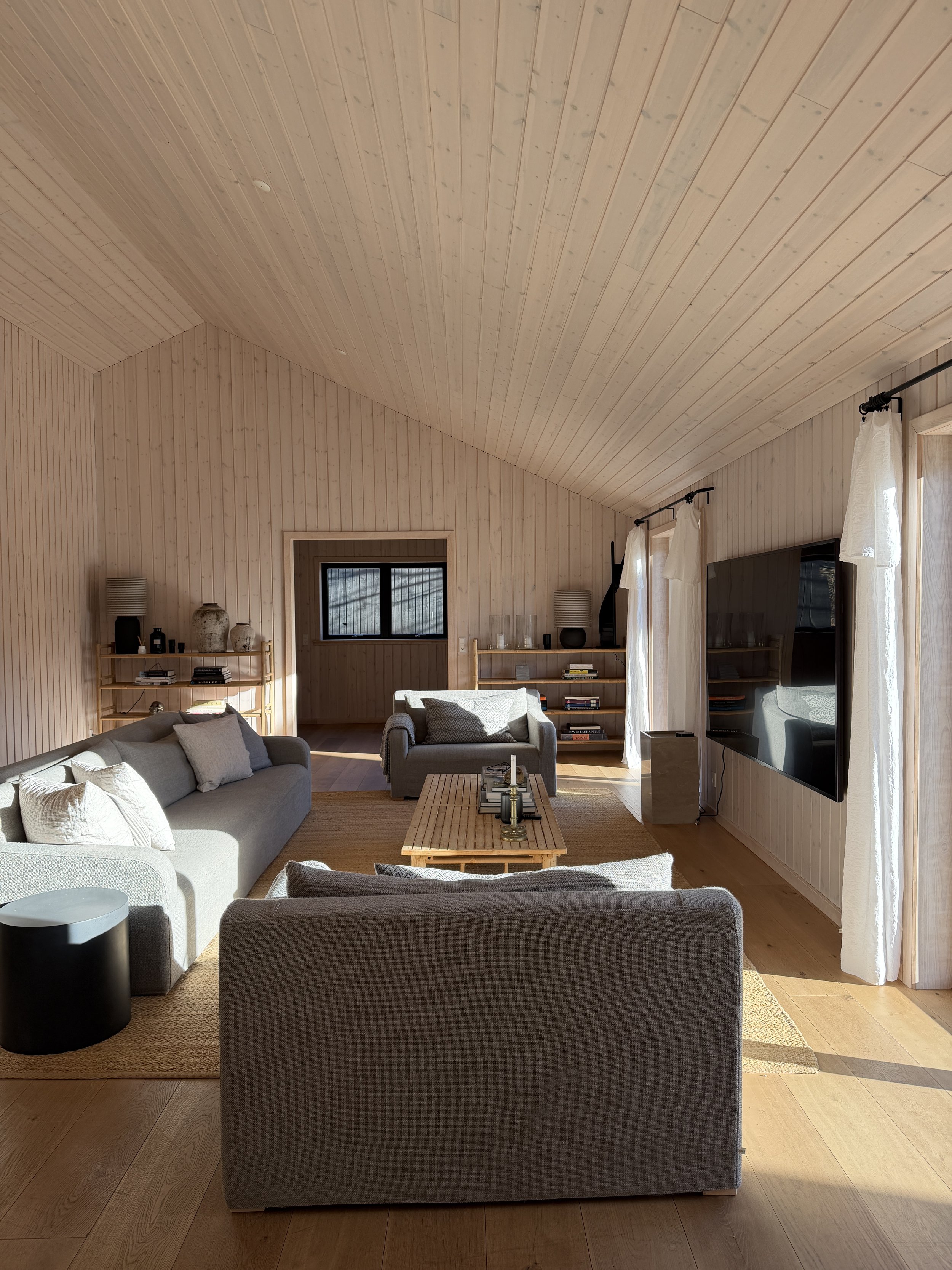 Fyrrehuset stue 1.JPG