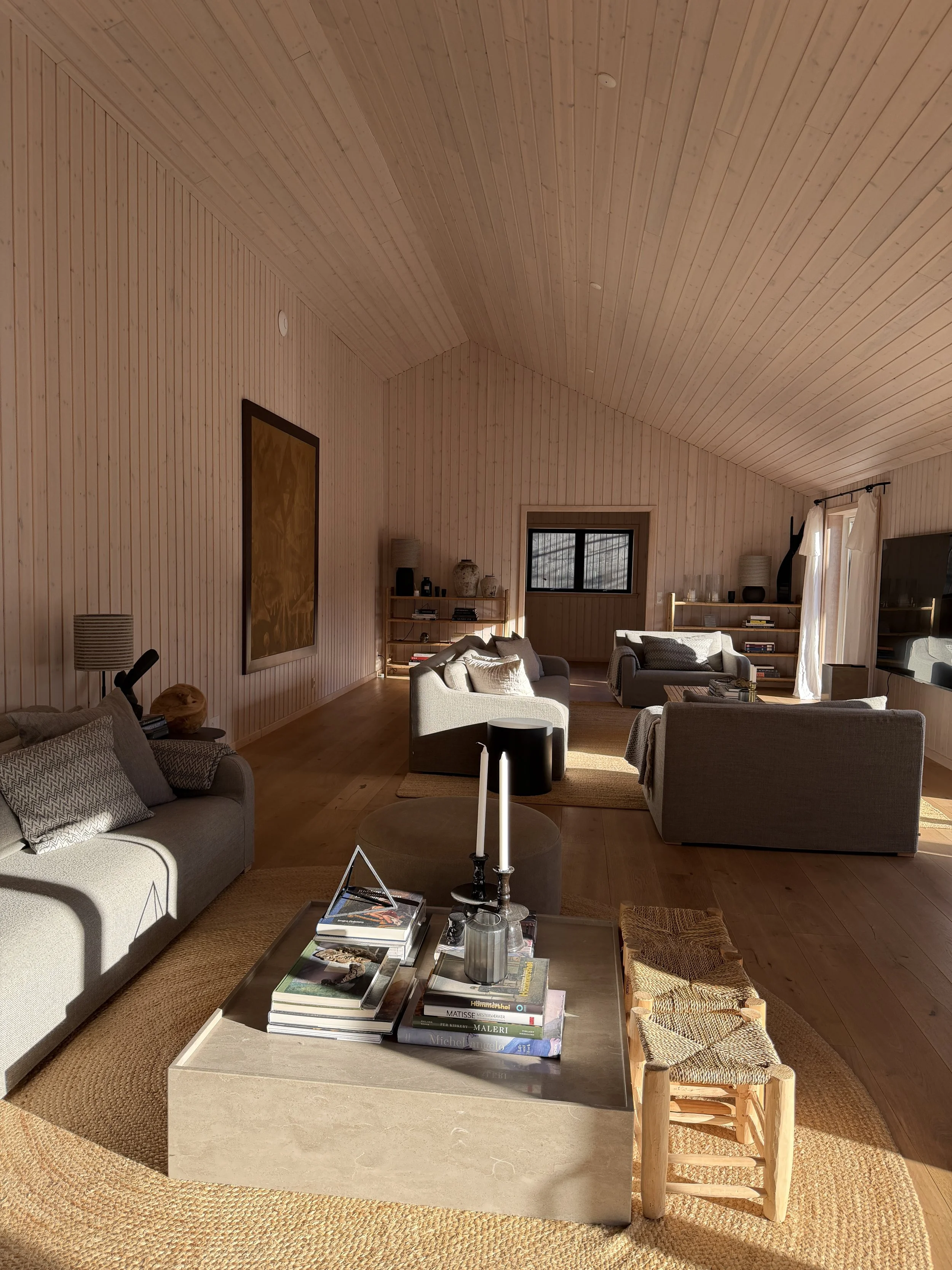 Fyrrehuset stue 2.JPG