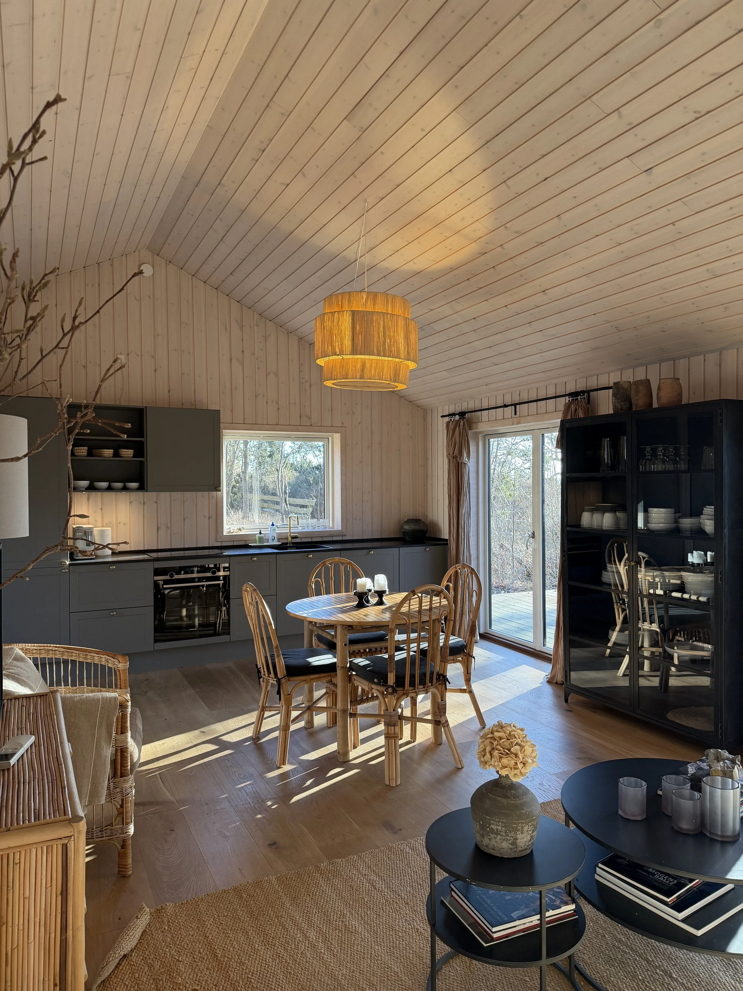 Lynghuset køkkenalrum.JPG