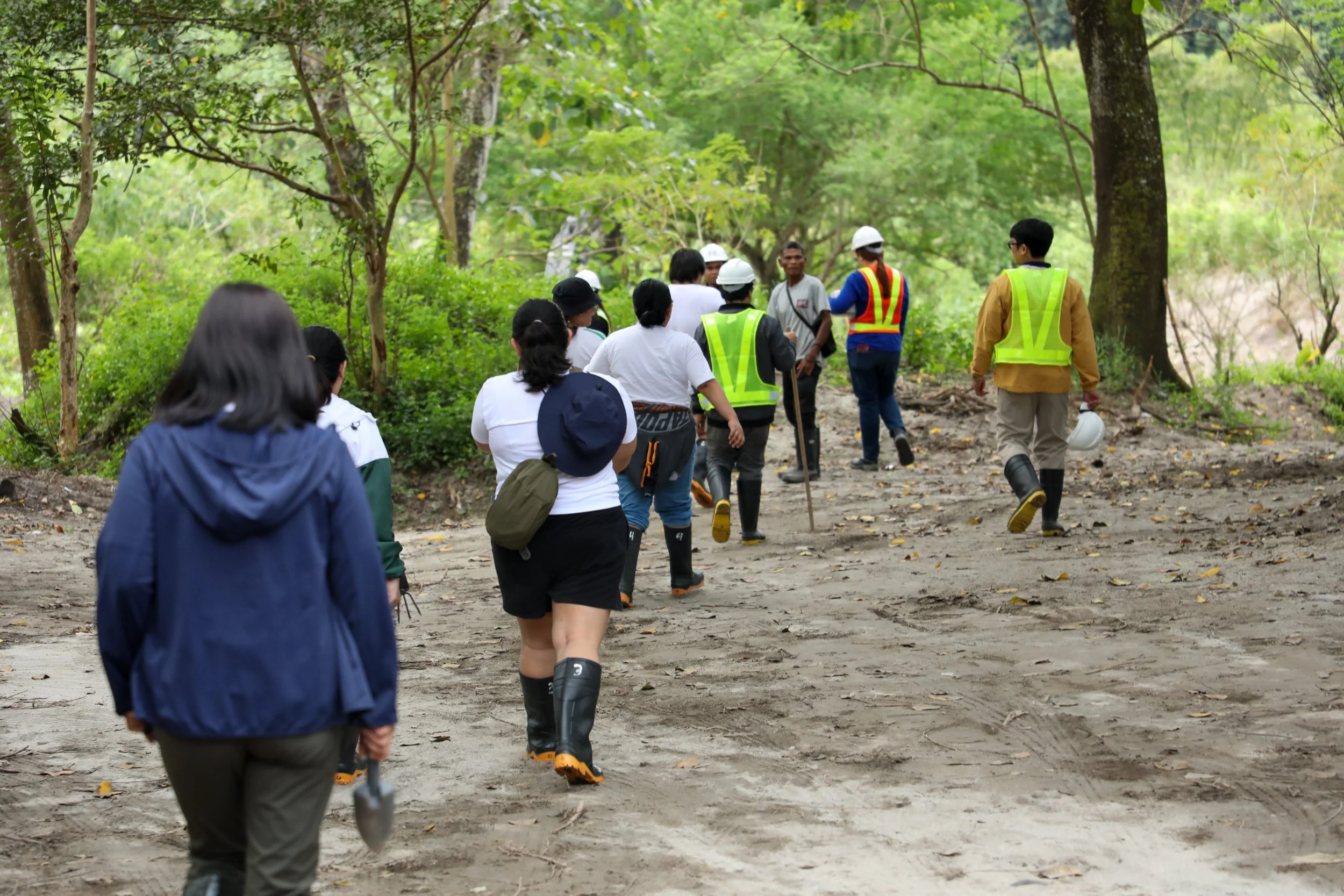 DLSBI_LIFE Treeplanting Activities-007.jpg