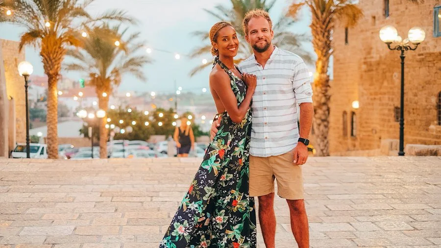 Engaged: traveling through Palestina/Israël and Jordan