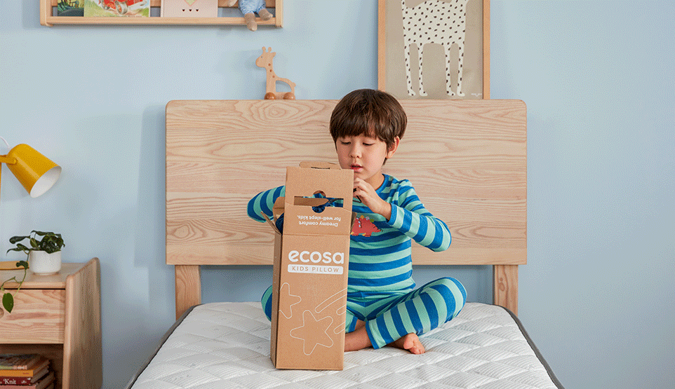 Kids-Packaging-unboxing.gif