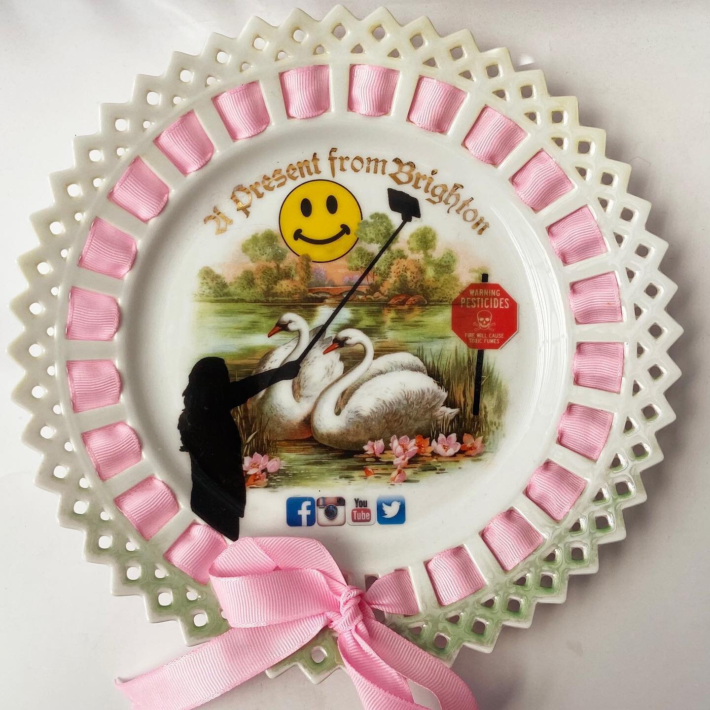 &lsquo;A Present from ? &lsquo;- So I&rsquo;ve just listed 6 new #upcycled plates for the @art_car_boot_fair special #rudesummer sale.  I&rsquo;ve been  playing around with gorgeous vintage souvenir ceramics for many years now - making new modern day