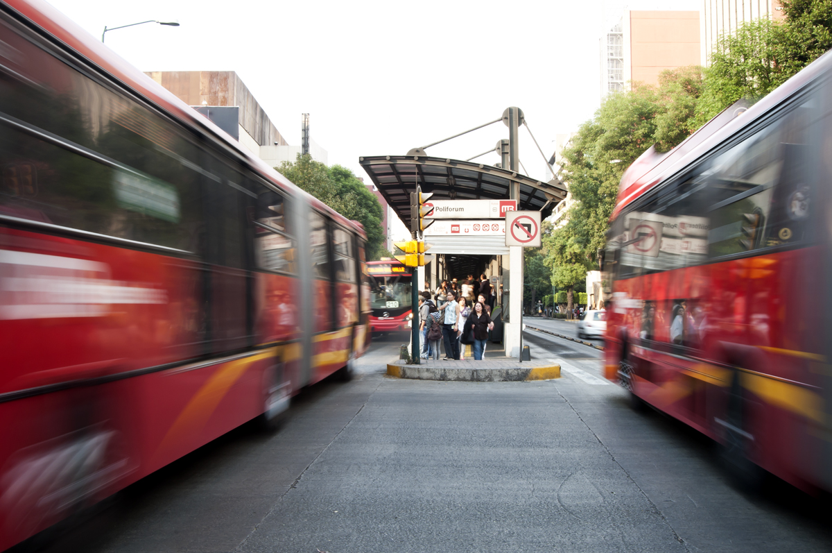 Insurgentes_metrobus_0090.jpg