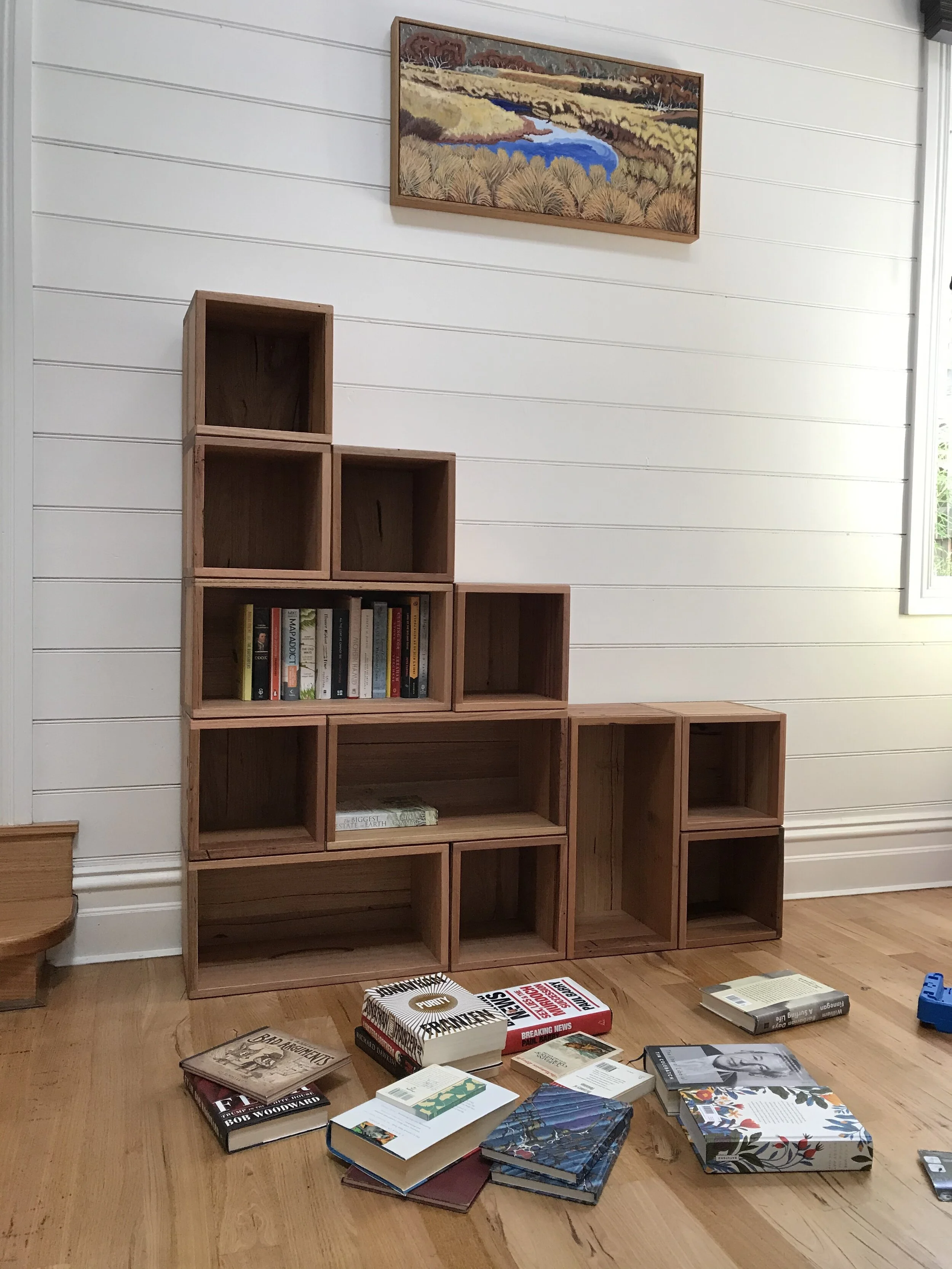 Modular book shelf