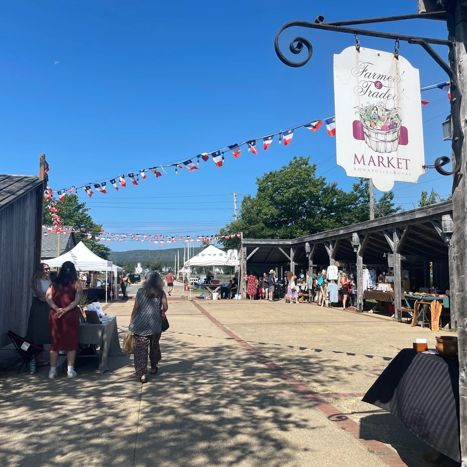 Well, that's a wrap on our 8th annual Forest Market! Thanks so much to all the talented vendors and everyone who came out last weekend. 

We had lovely sunny weather and such a great selection of products that stem from the forest 🌳🍄🪵 

Our favour
