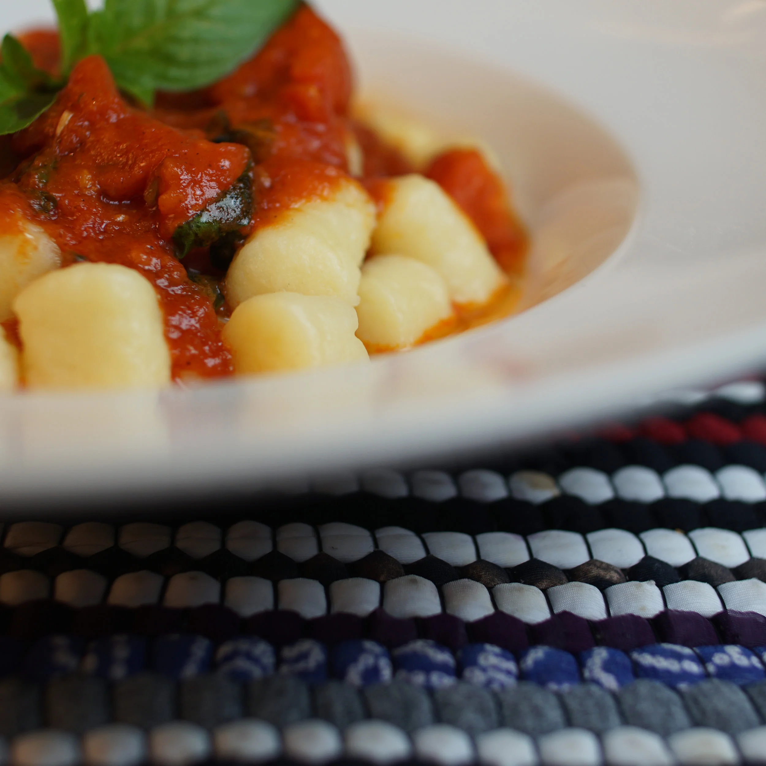 Nhoque Pomodoro Basílico