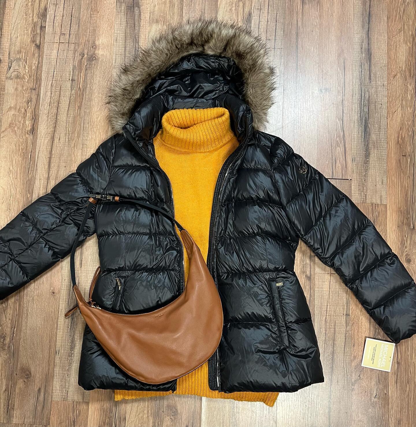 &hellip;&hellip; 🍁 NEW ARRIVALS 🍁 &hellip;&hellip; 
Michael Kors jacket in size large $66 👌 Rag and Bone crossbody pack $77 👌 Boutique wool sweater in size large $22. 
.
.
#uptownattic #designerconsignment #consignment #consignmentboutique #micha