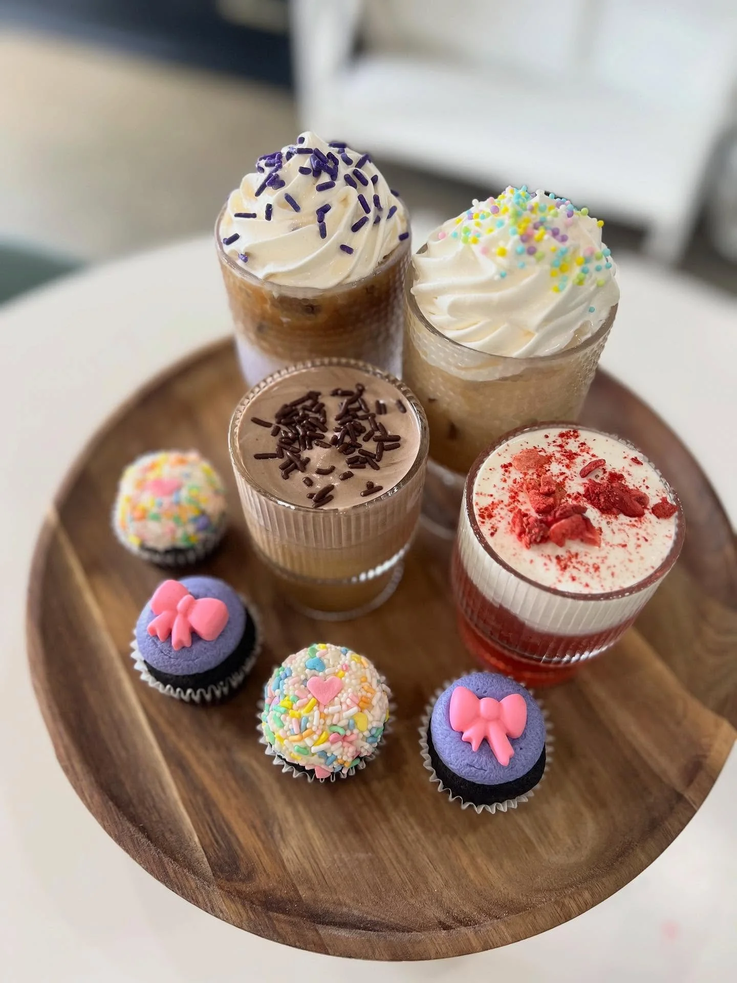 Rom-com Coffee Flights are making their big debut this Friday &amp; Saturday! ✨ Four mini sips, one main character energy. Bring your bestie for a latte love story. 💘☕️
Tag your co-star &amp; we&rsquo;ll save you a seat!#RomComCoffee #CoffeeFlights 