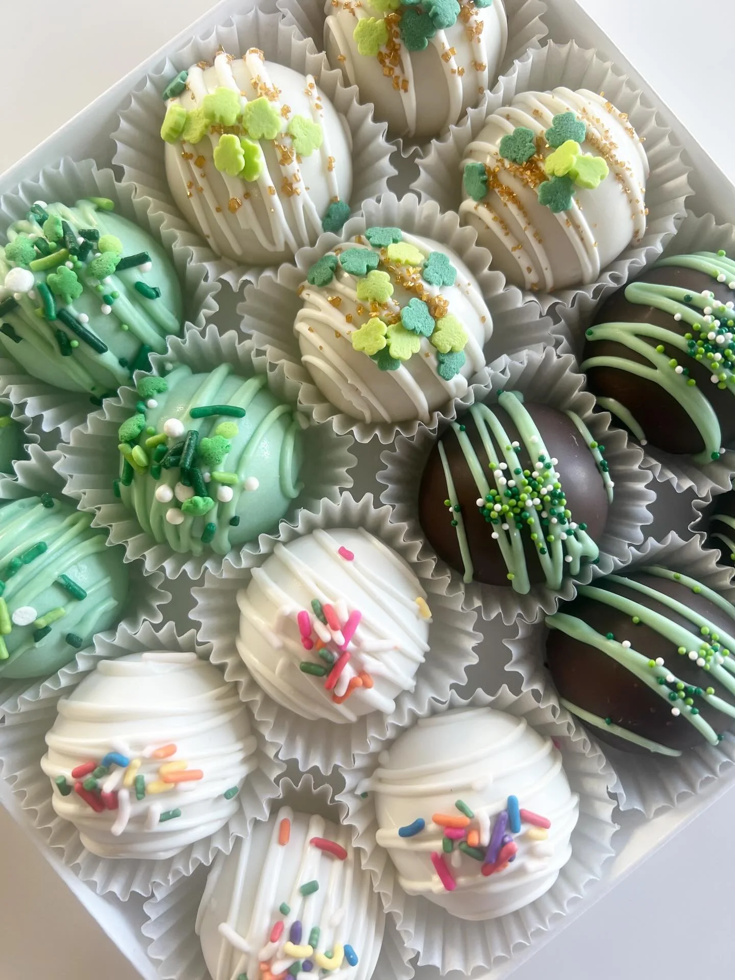 🍀 St. Patrick&rsquo;s Week = ALL THINGS GREEN 💚
Green drinks, green desserts, and a little luck in every bite.

Stop by Just Delicious this week and try something festive!#JustDelicious
#StPatricksDayTreats
#LuckyAndSweet
#GreenDesserts
#StPatricks