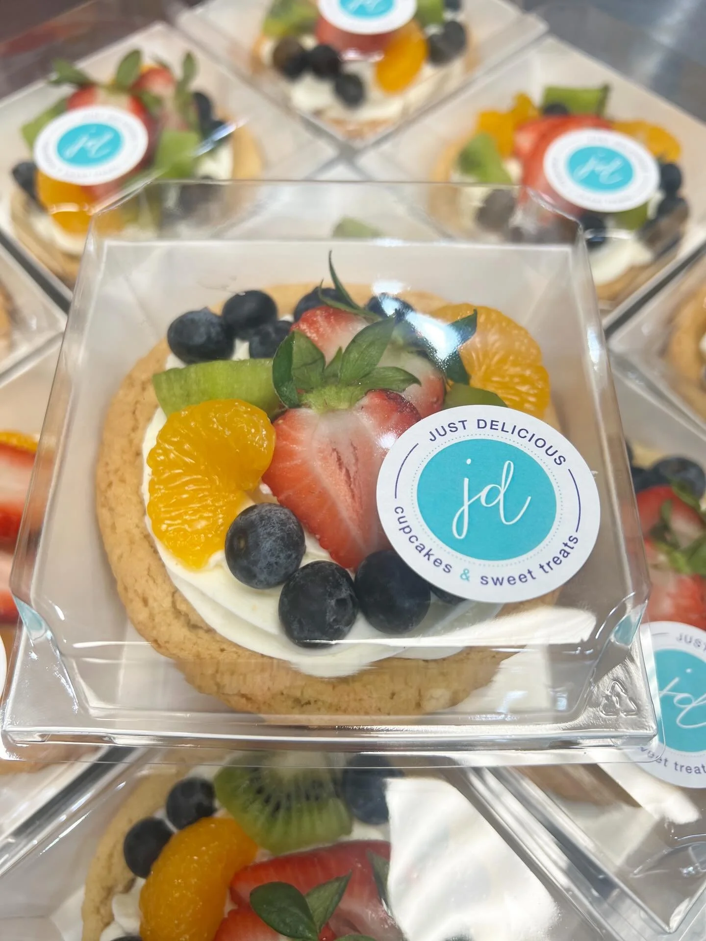 Sold out every single day&hellip; 😳🍓
So we made MORE 👏

Fruit pizza cookies are BACK IN STOCK today &mdash; but don&rsquo;t wait, they&rsquo;ve been flying out the door 💨#CoffeeAndCookies #CoffeeShopVibes #AfternoonTreat #CoffeeBreak #SweetWithYo